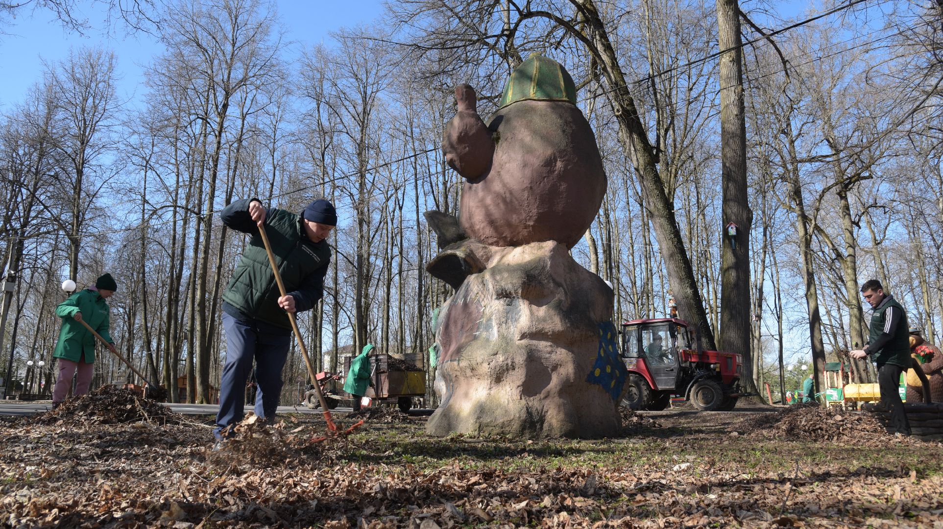 лотошино, лотошинский парк, парки подмосковья, субботник,