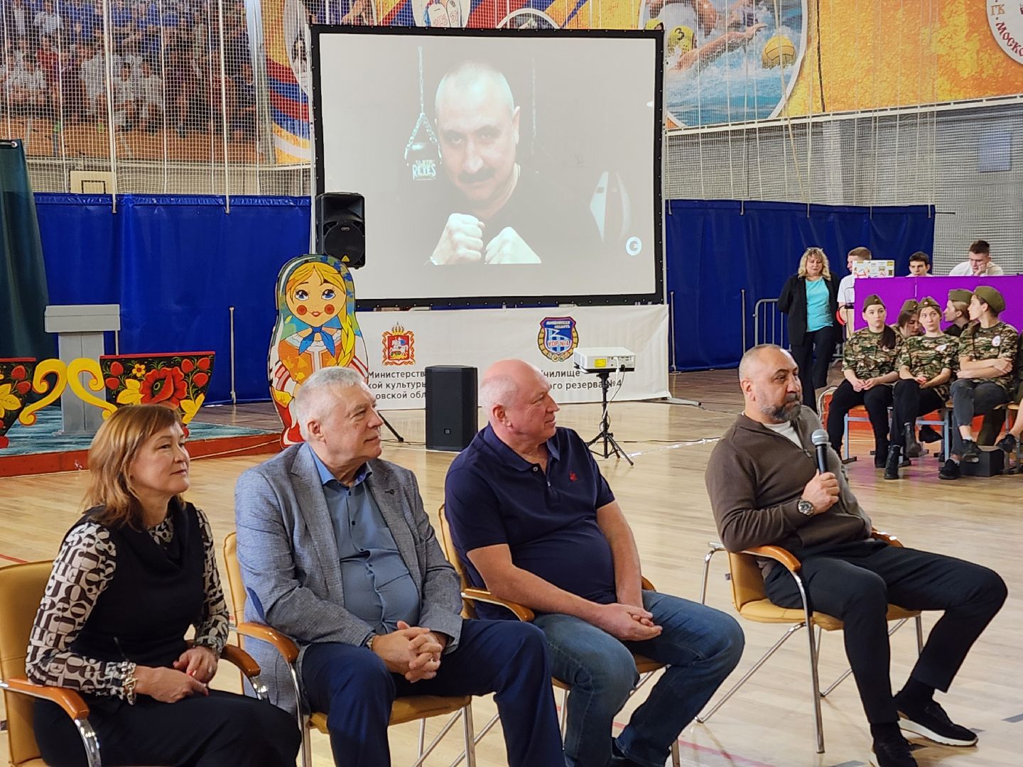 чехов, спортивный комплекс Надежды России, межрегиональный форум, здоровое питание спортсменов, училища олимпийского резерва, кулинарный поединок, призеры и чемпионы олимпиад, круглый стол, музей спорта, национальная кухня стран БРИКС,