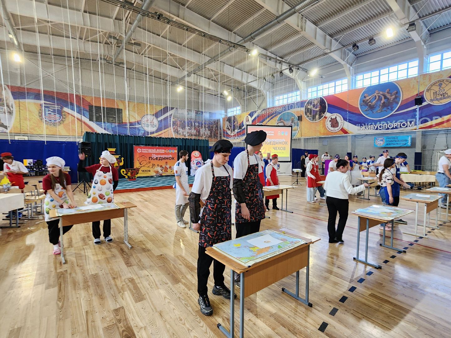 чехов, спортивный комплекс Надежды России, межрегиональный форум, здоровое питание спортсменов, училища олимпийского резерва, кулинарный поединок, призеры и чемпионы олимпиад, круглый стол, музей спорта, национальная кухня стран БРИКС,