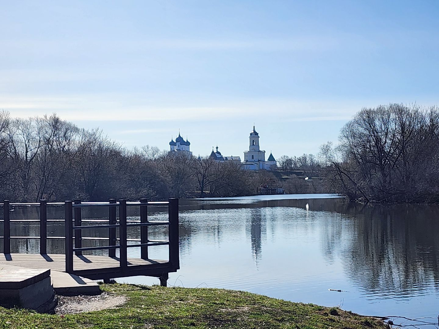 серпухов, принарский парк, серпуховские журналисты, субботник в парке серпухова, река нара, высоцкий монастырь,