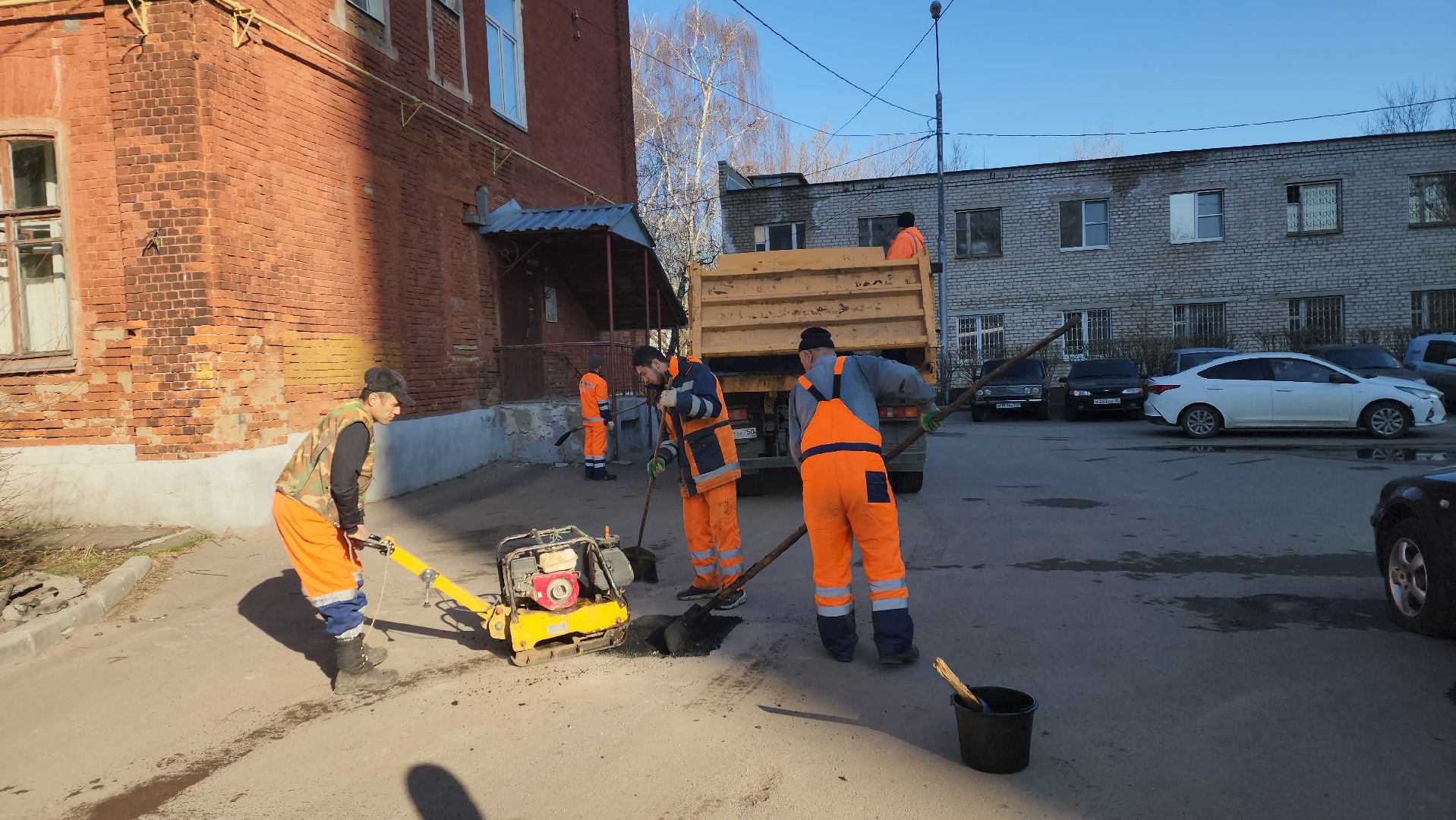 вертикалки, ивантеевка, коммунальная служба, ямочный ремонт, асфальтирование дворов дорог,