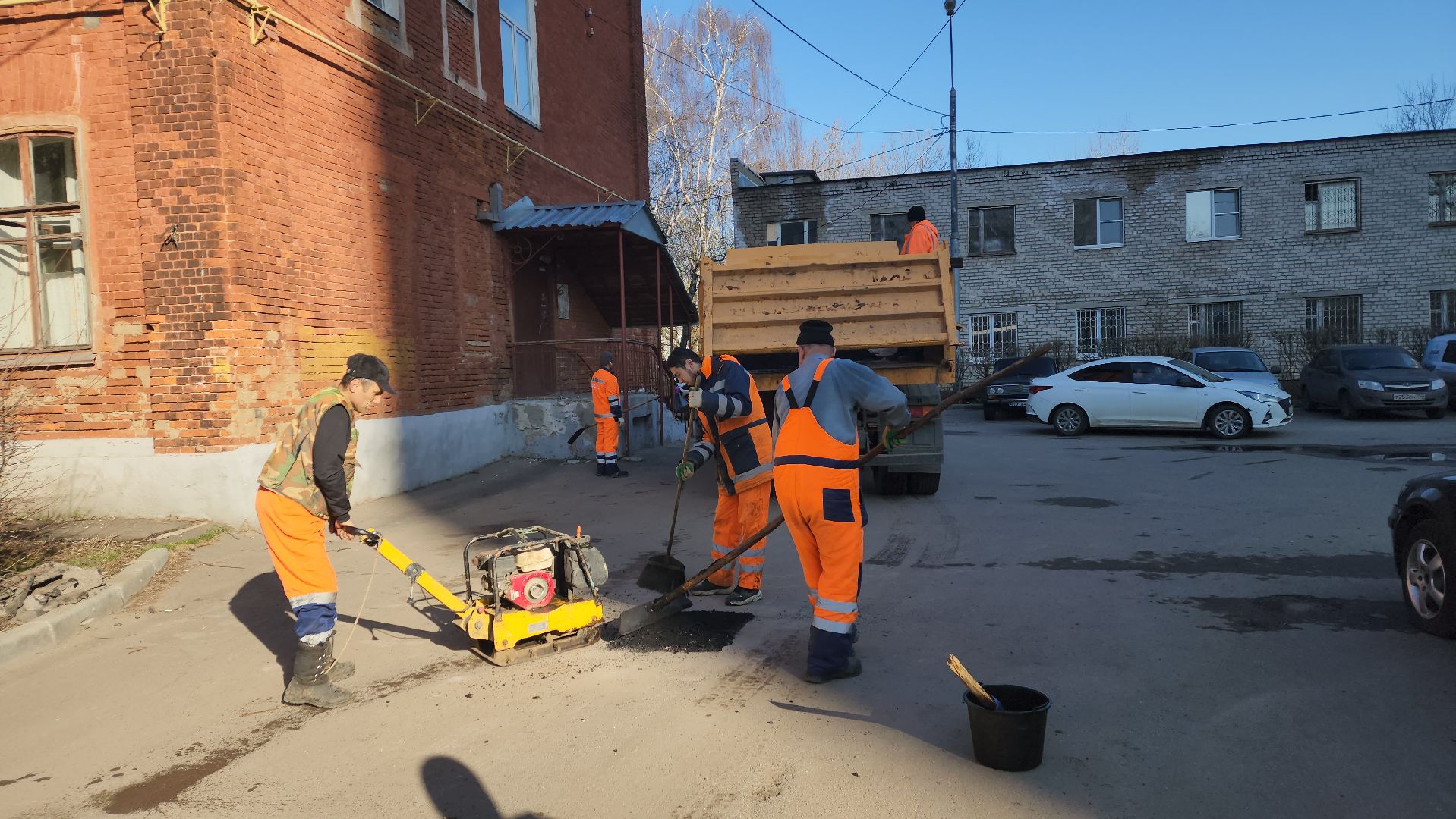 вертикалки, ивантеевка, коммунальная служба, ямочный ремонт, асфальтирование дворов дорог,