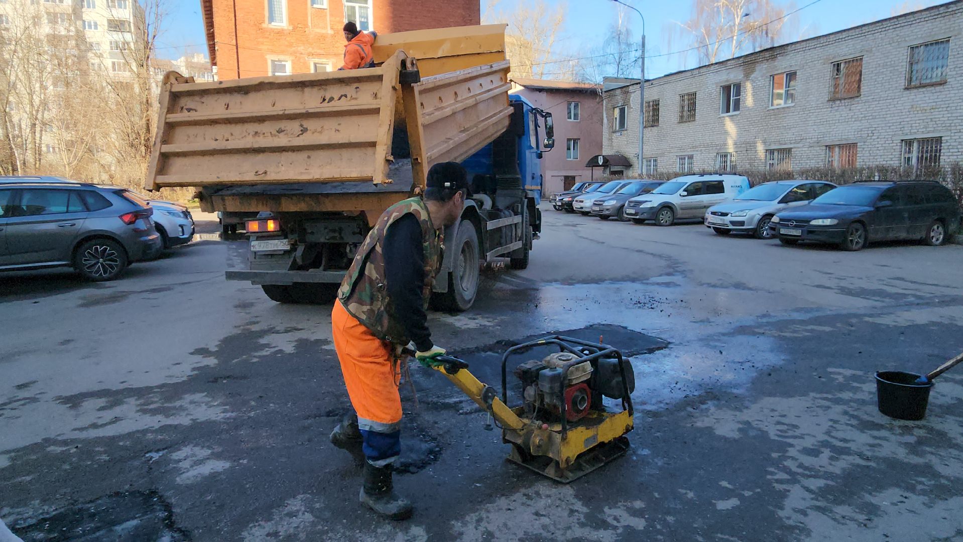вертикалки, ивантеевка, коммунальная служба, ямочный ремонт, асфальтирование дворов дорог,