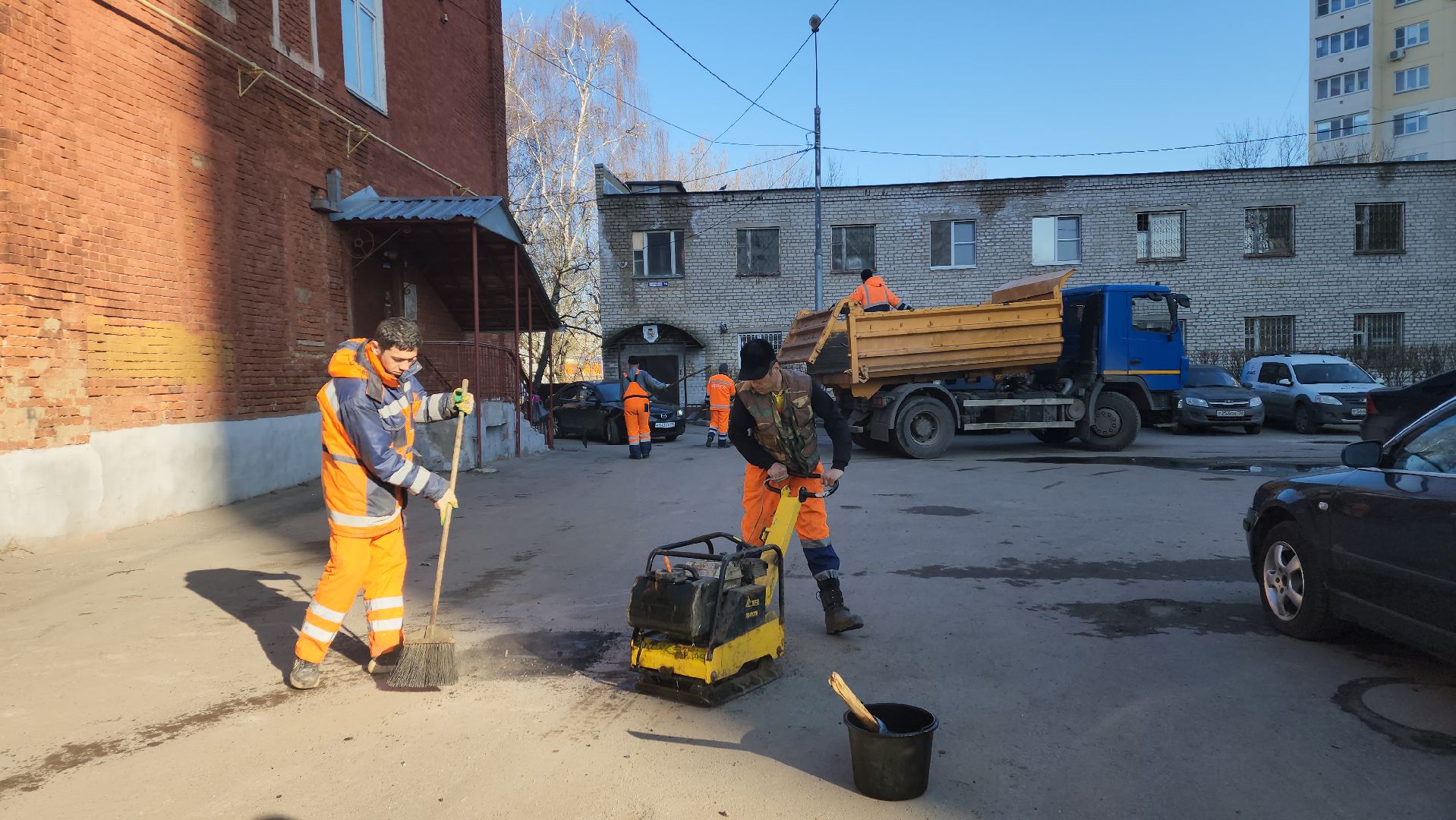 вертикалки, ивантеевка, коммунальная служба, ямочный ремонт, асфальтирование дворов дорог,