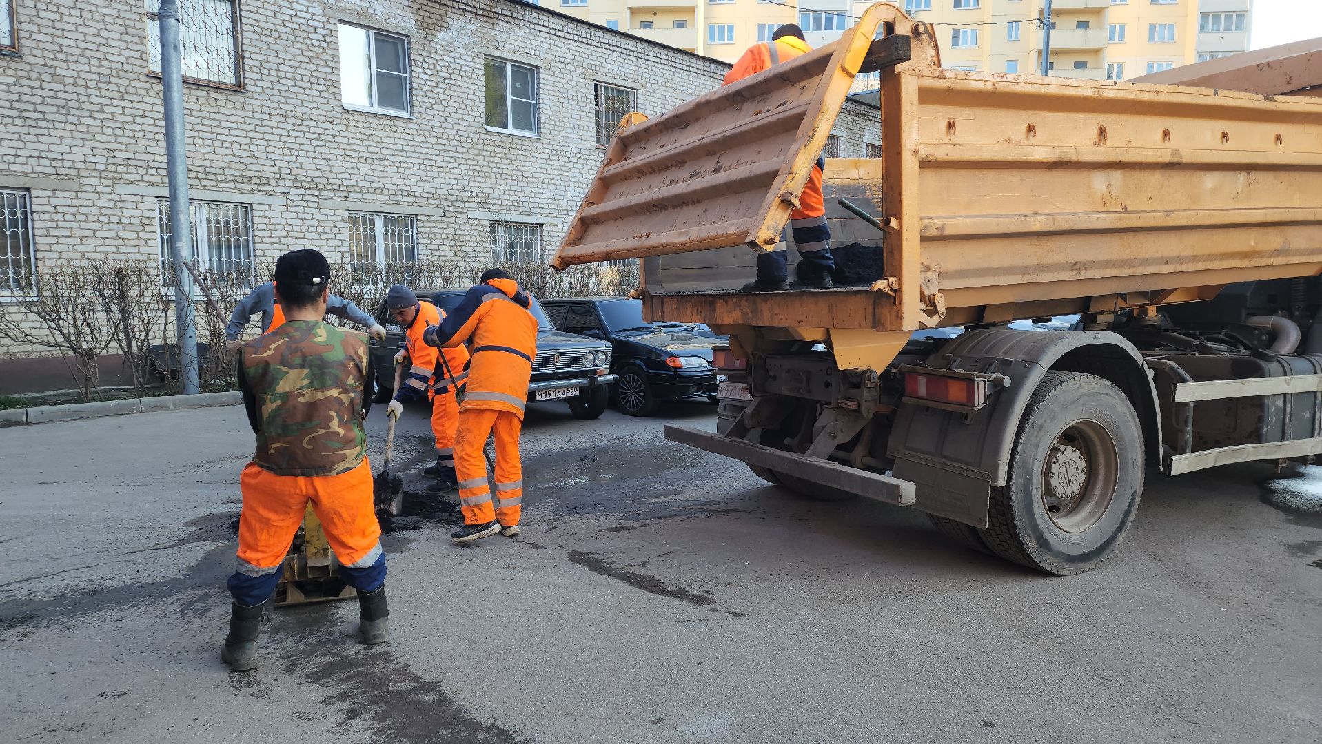 вертикалки, ивантеевка, коммунальная служба, ямочный ремонт, асфальтирование дворов дорог,