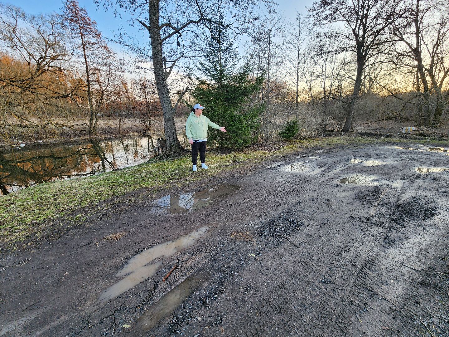 чехов, поселок васькино, выездная администрация, встреча с жителями, обращения граждан, деревня васькино, улица восточная, ямочный ремонт, ремонт дороги, уличное освещение, мбу чеховское благоустройство,