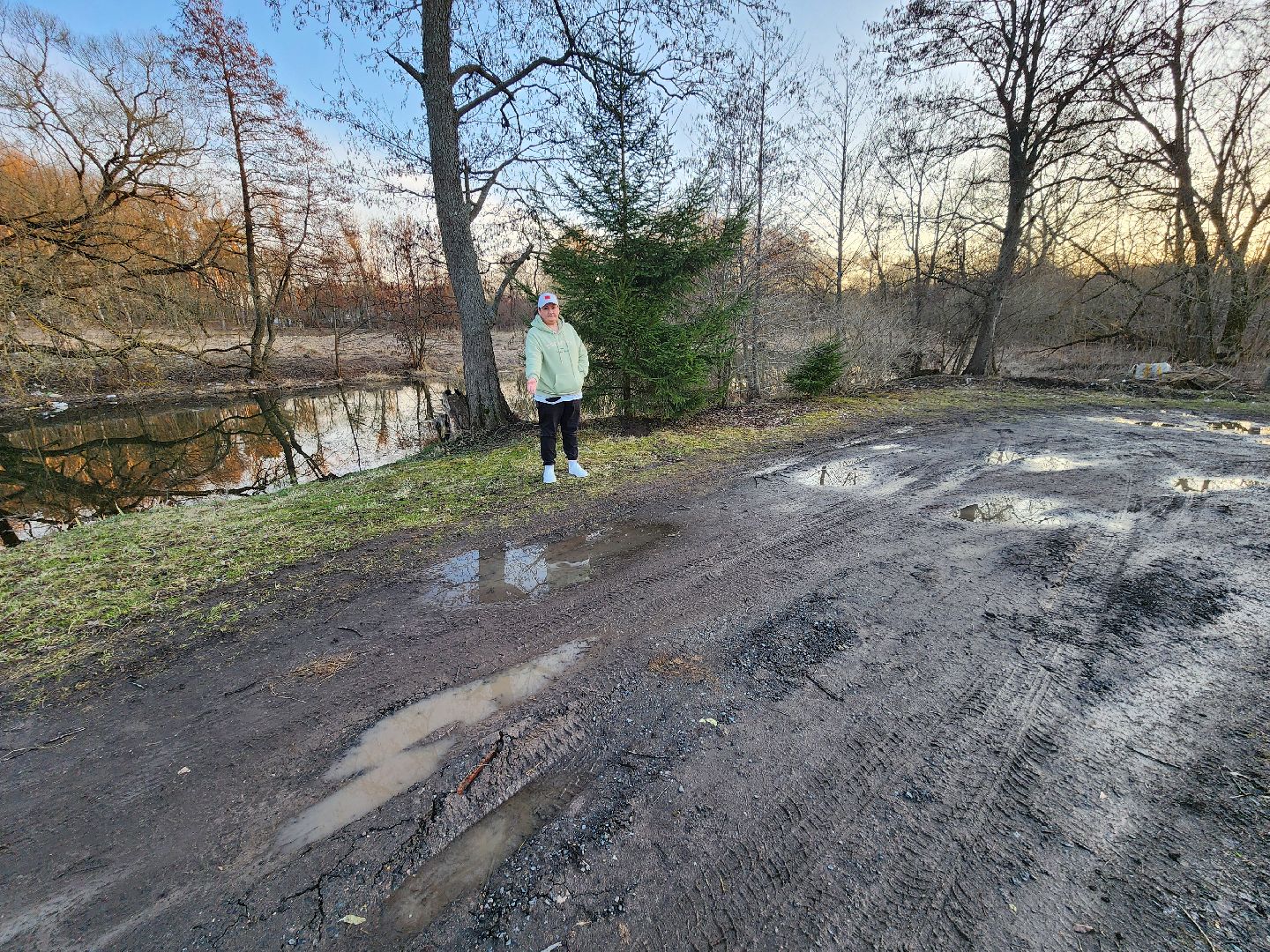 чехов, поселок васькино, выездная администрация, встреча с жителями, обращения граждан, деревня васькино, улица восточная, ямочный ремонт, ремонт дороги, уличное освещение, мбу чеховское благоустройство,