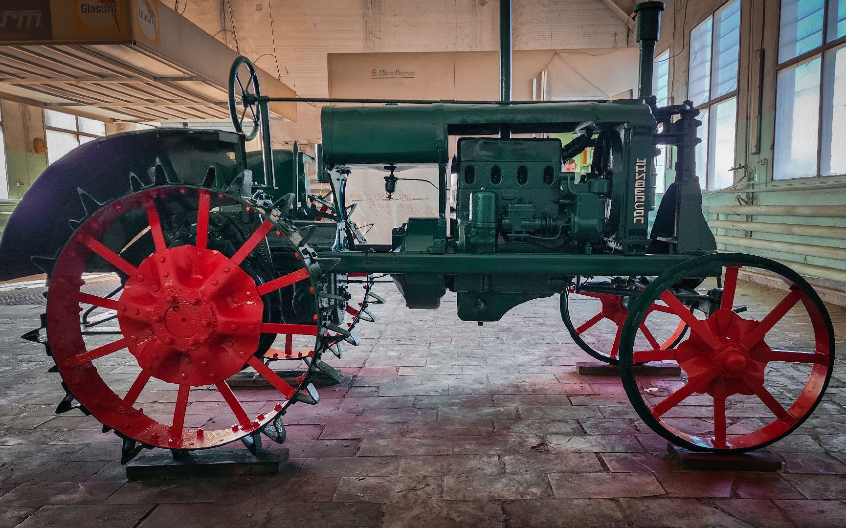 Бронницы, Реставрация трактора, У-2 ВТЗ, Автомобильно-дорожный колледж,