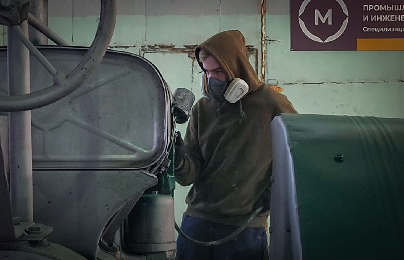 Бронницы, Реставрация трактора, У-2 ВТЗ, Автомобильно-дорожный колледж,