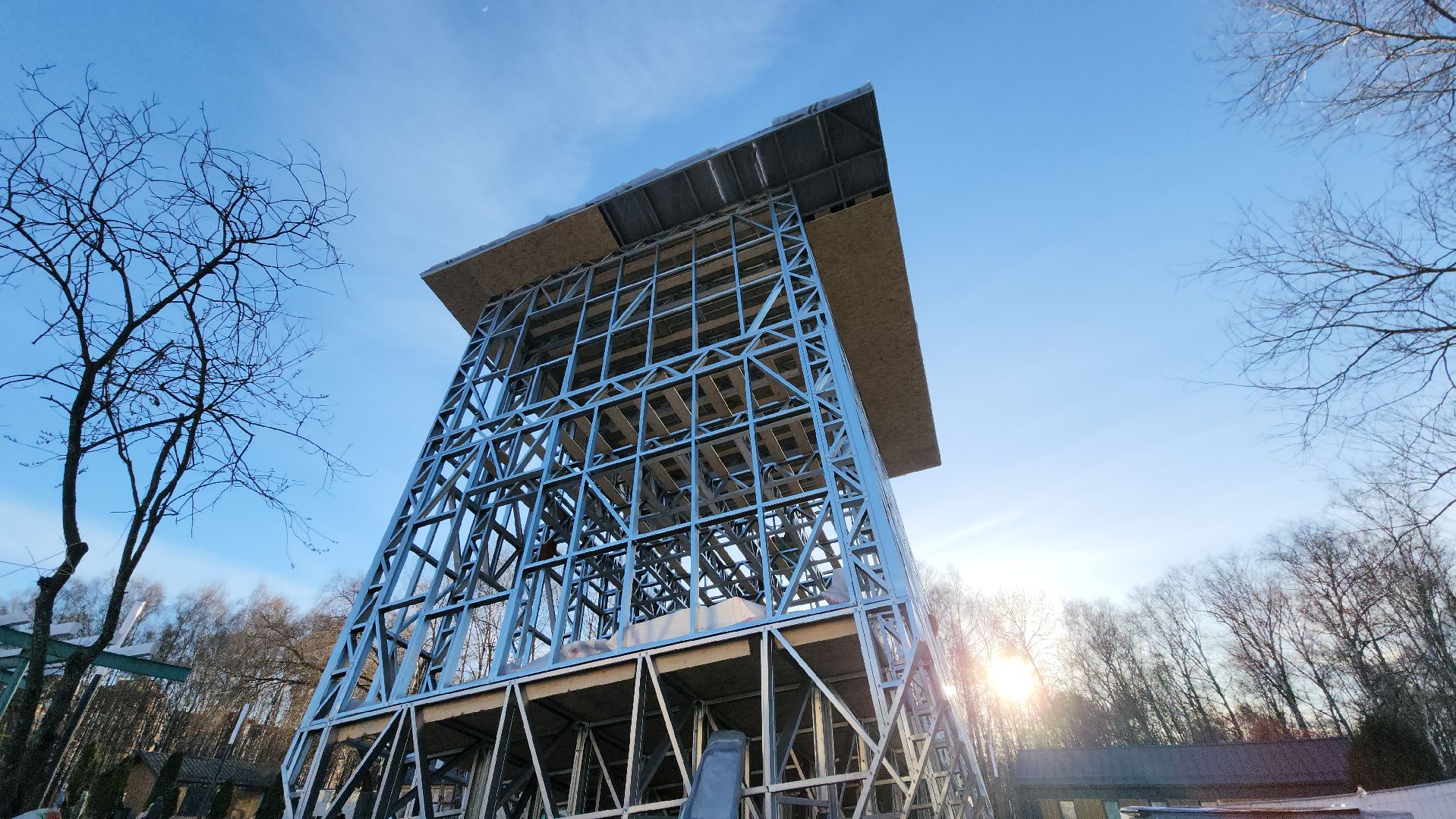 Переврнутый дом, Парк, Лобня,