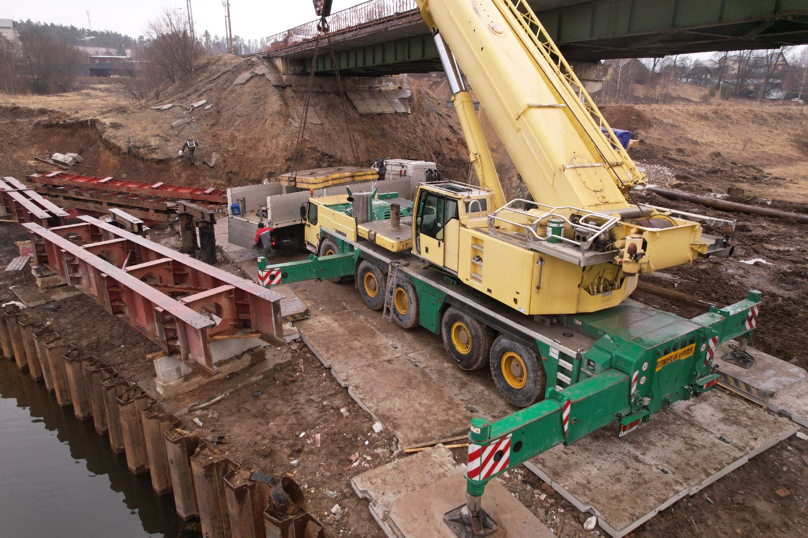 реконструкция моста в деревне Поречье, видео с коптера, ремонт моста в Рузе,