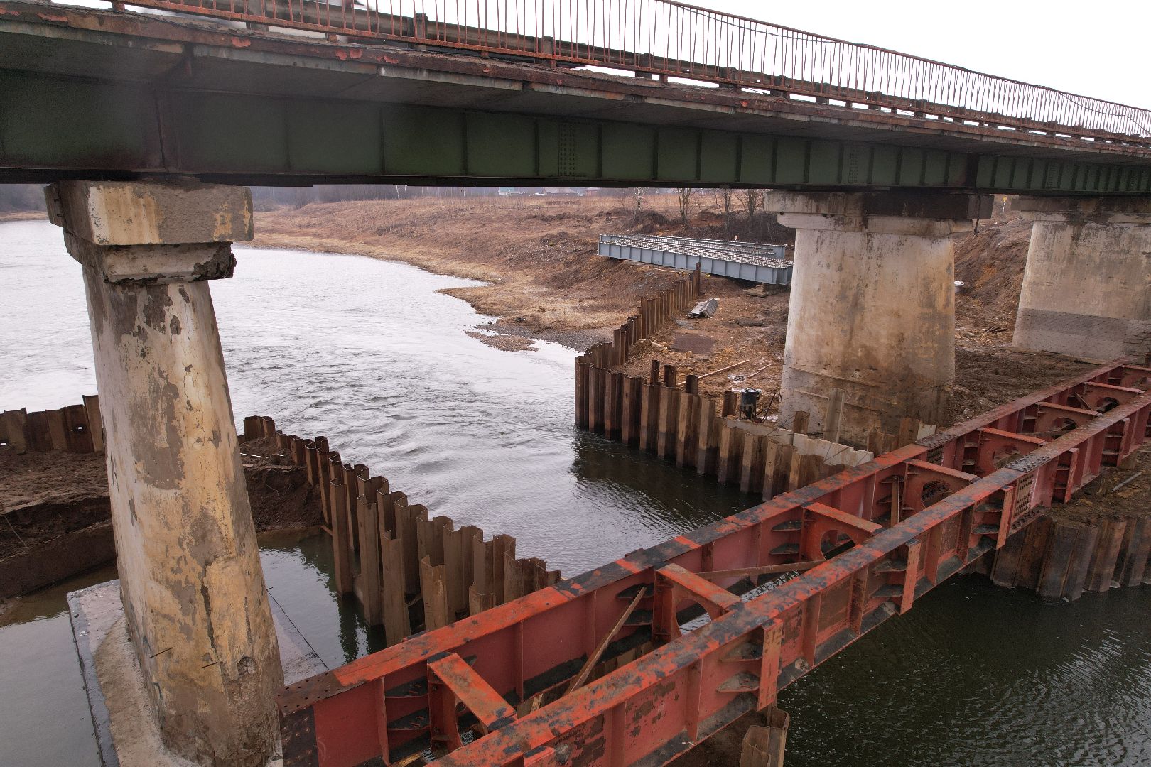 реконструкция моста в деревне Поречье, видео с коптера, ремонт моста в Рузе,