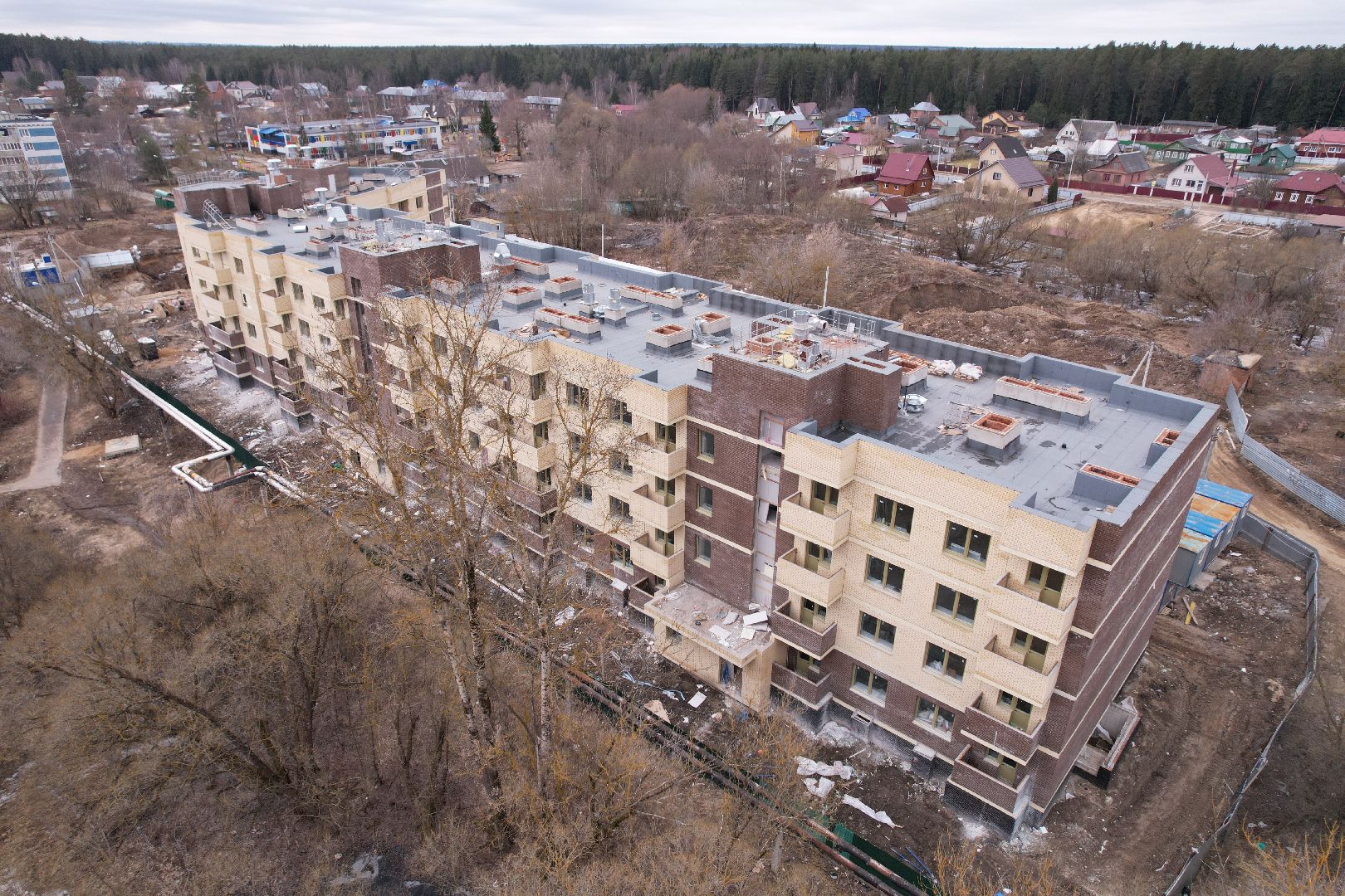 видео с коптера, дом для переселенцев в Талдоме,