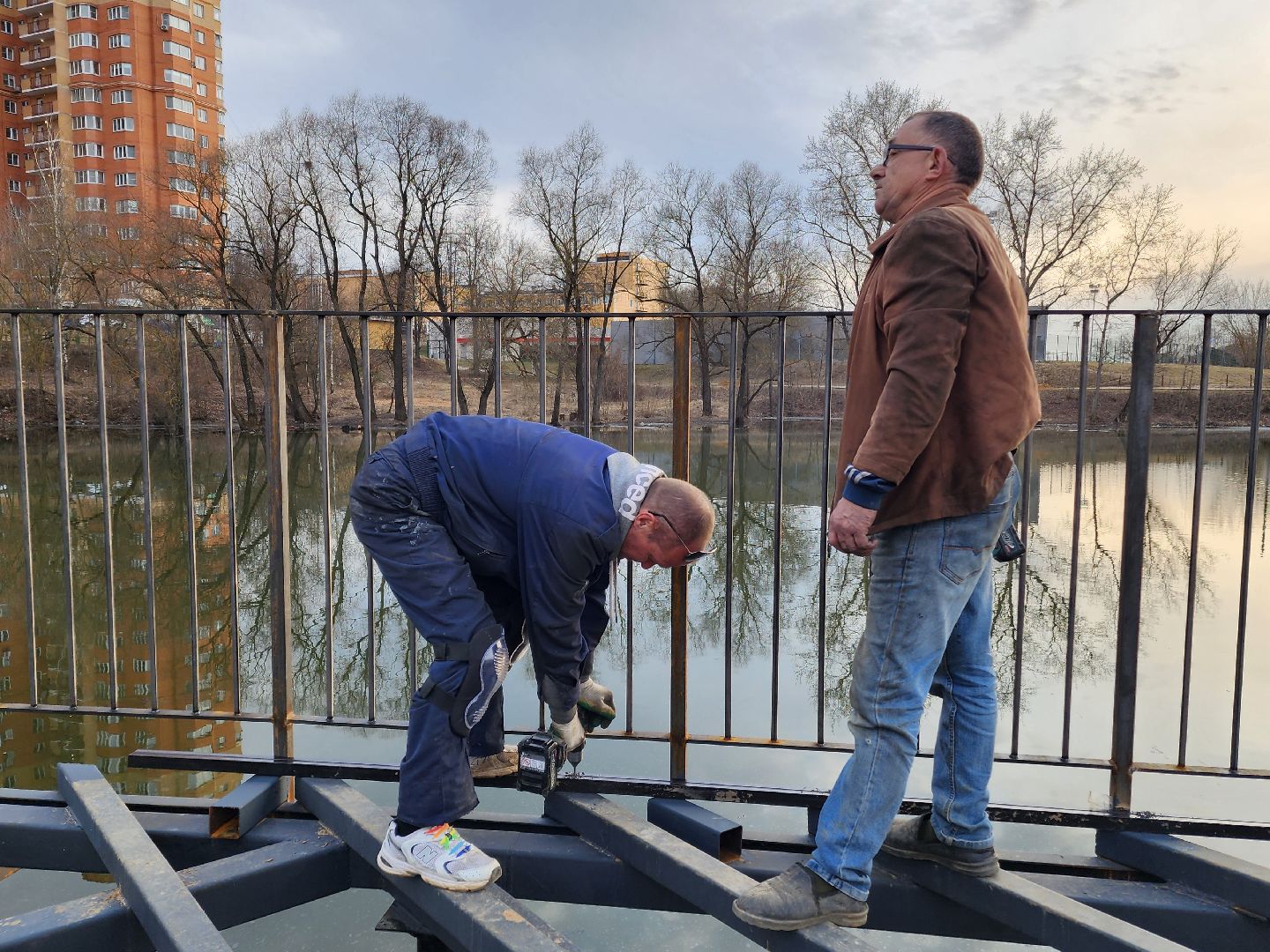 чехов, улица береговая, река теребенка, набережная, благоустройство, реконструкция, строительство, пирс, пешеходные зоны, деревянные настилы,