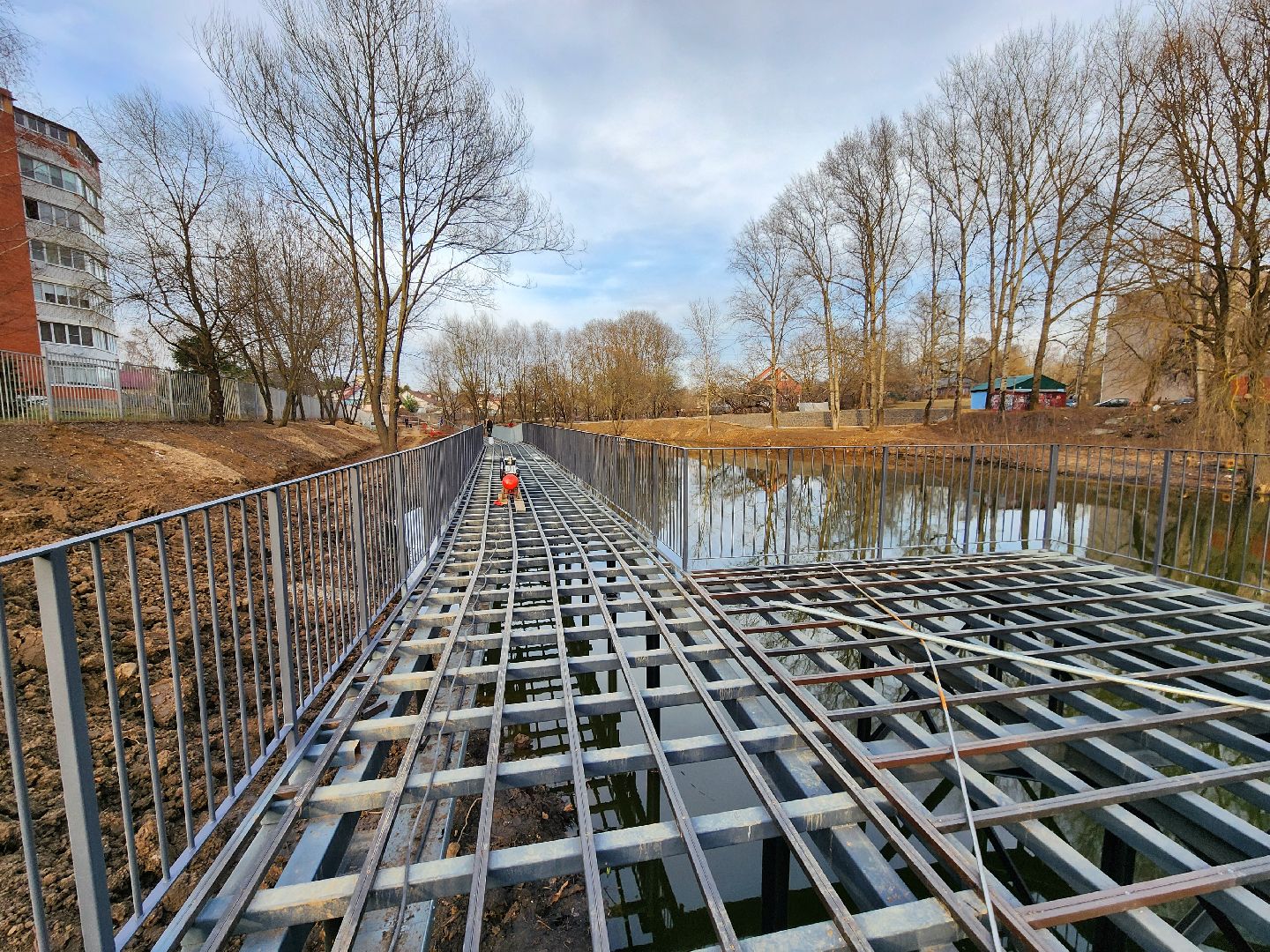 чехов, улица береговая, река теребенка, набережная, благоустройство, реконструкция, строительство, пирс, пешеходные зоны, деревянные настилы,