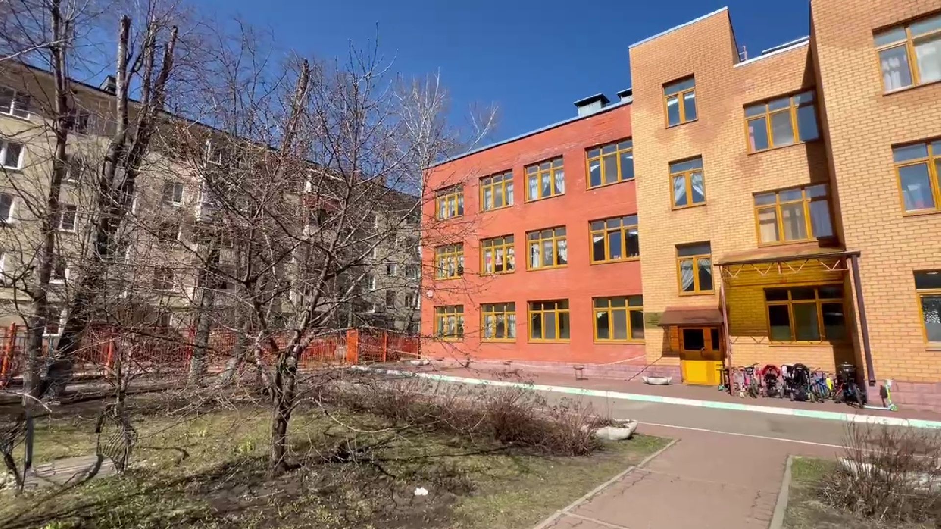 реутов, сбор макулатуры, детский сад, СВО, бумага, картон, книги,