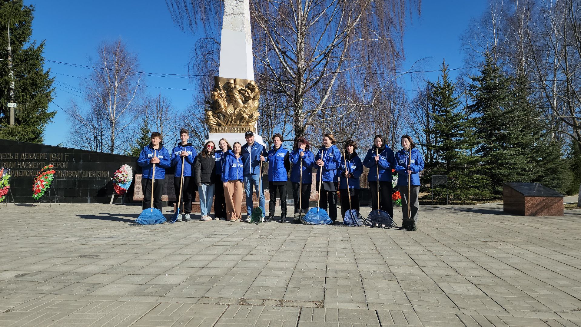 субботник, молодая гвардия, красногорск, рубеж обороны москвы,