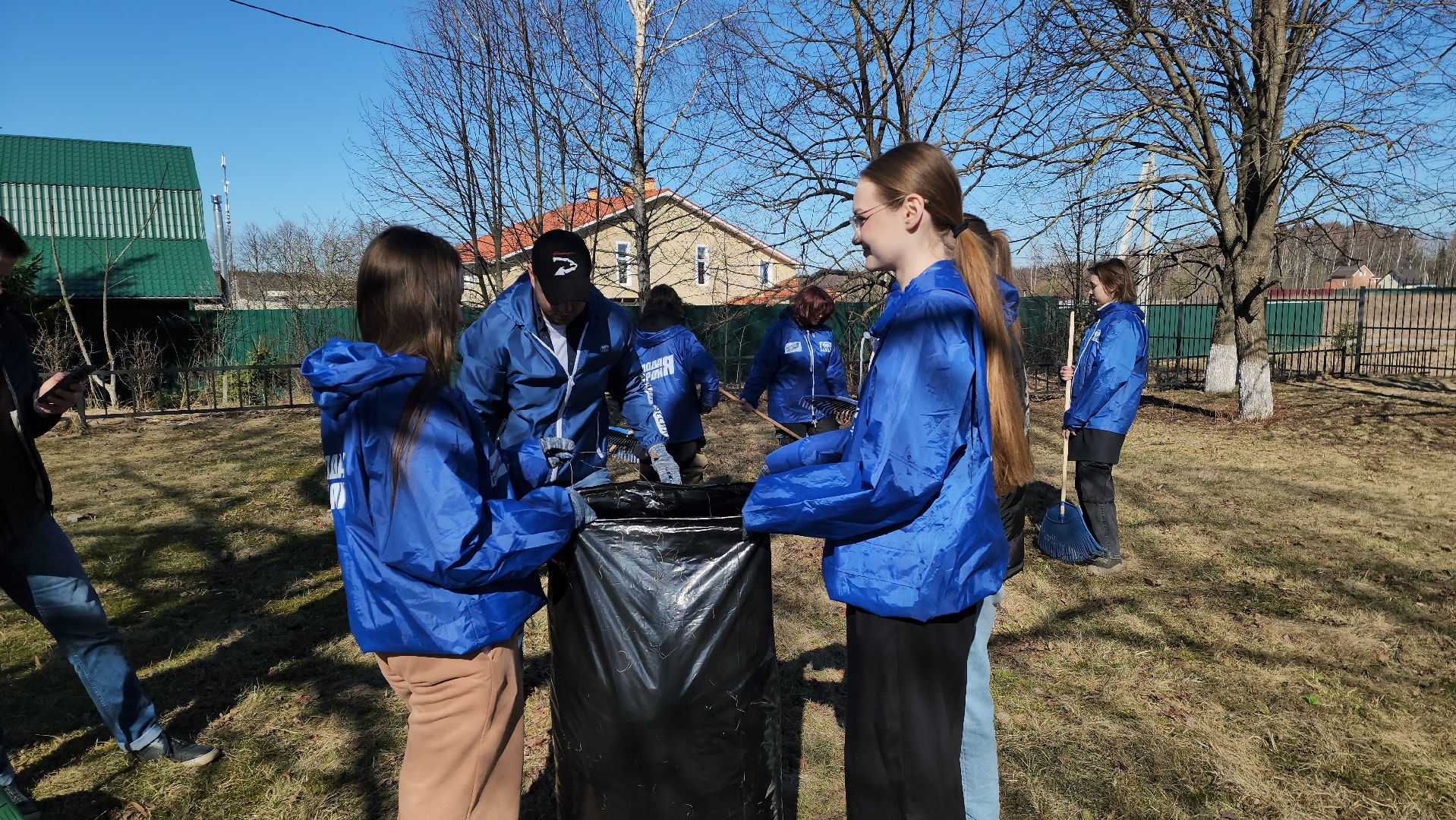 субботник, молодая гвардия, красногорск, рубеж обороны москвы,