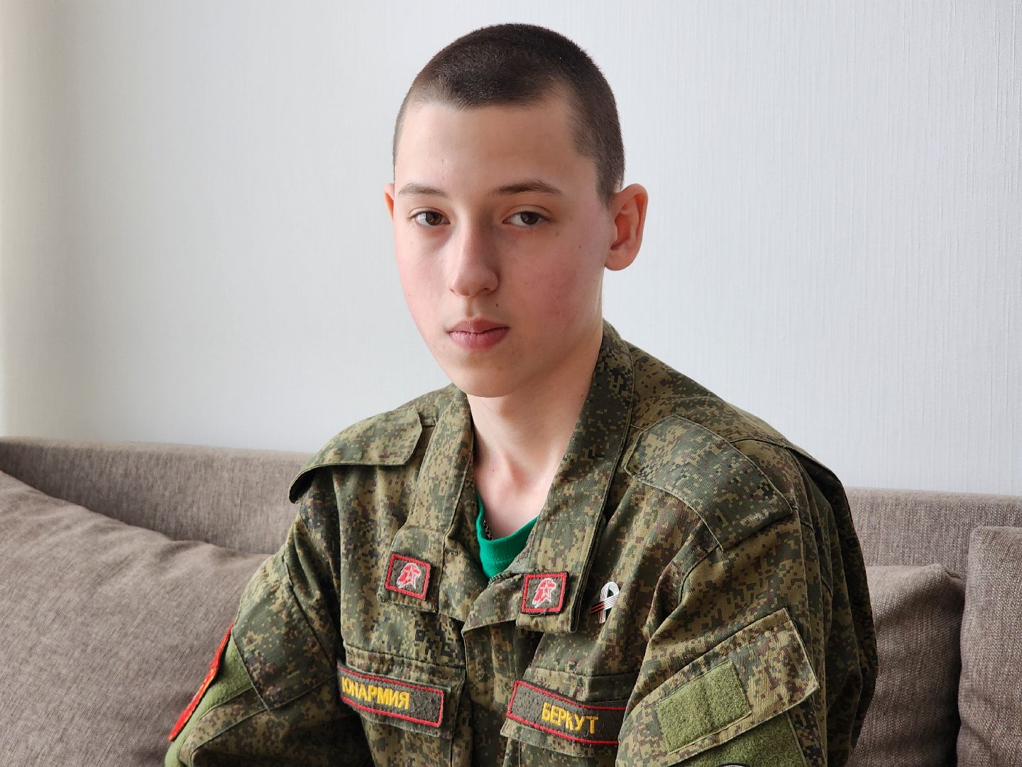 помощь бойцам, гумпомощь, гуманитарная помощь, школьник, окопные свечи,