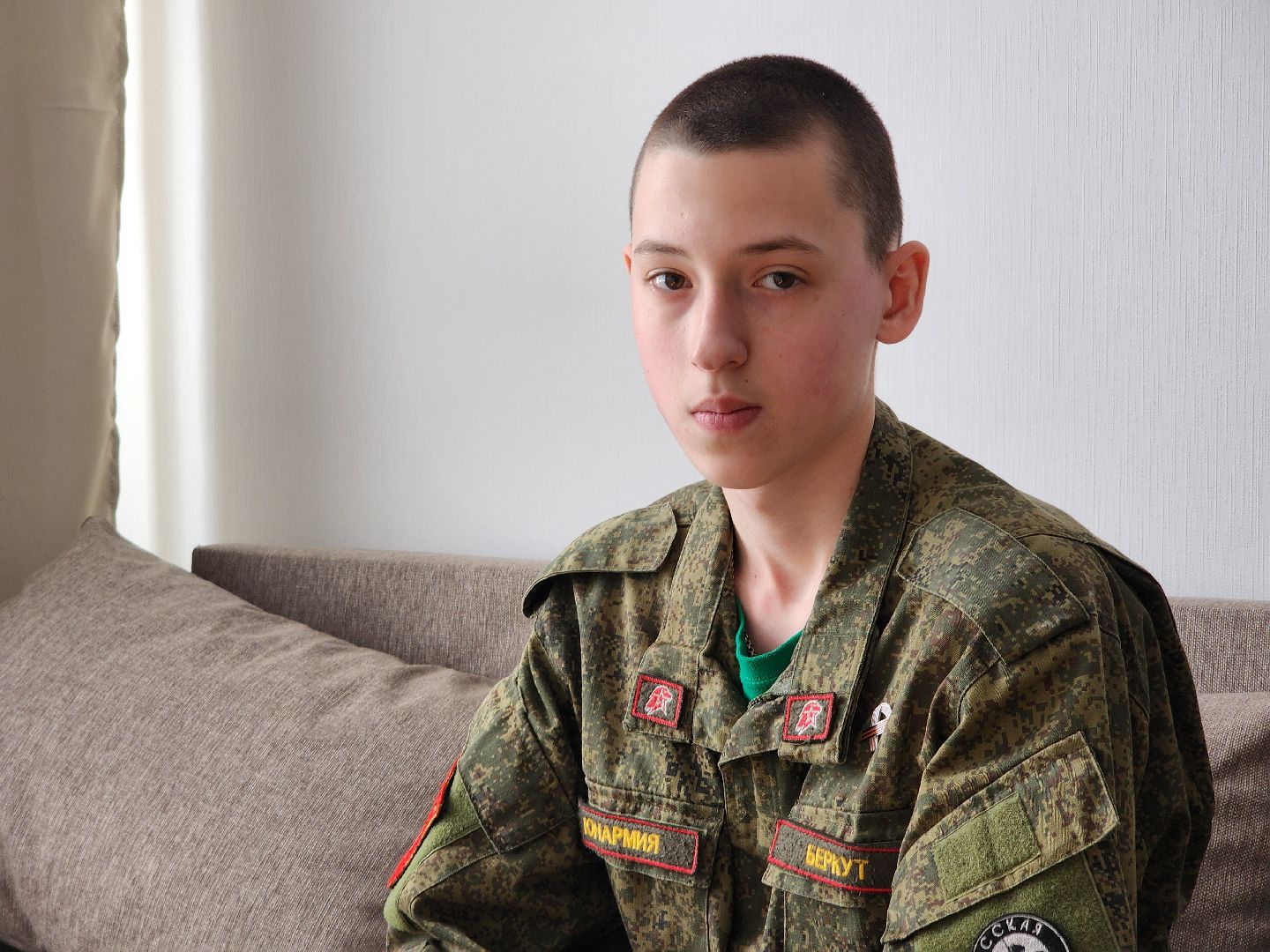 помощь бойцам, гумпомощь, гуманитарная помощь, школьник, окопные свечи,