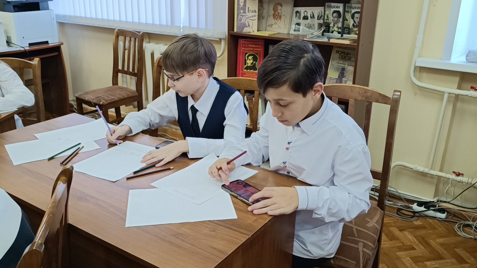 тест, лобня, библиотека,