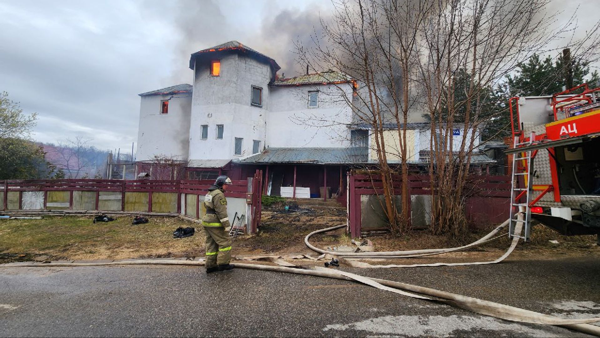 дмитров, пожар, чп на улице аллейная,