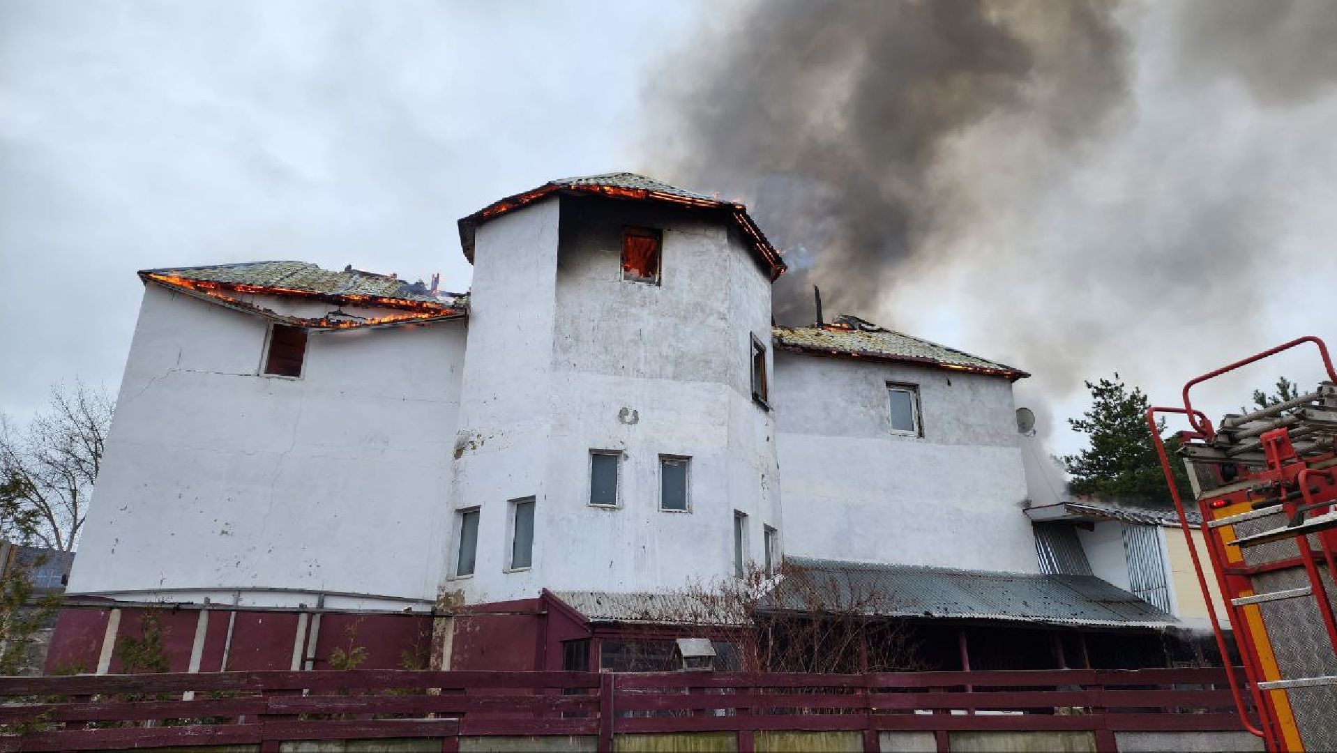 дмитров, пожар, чп на улице аллейная,