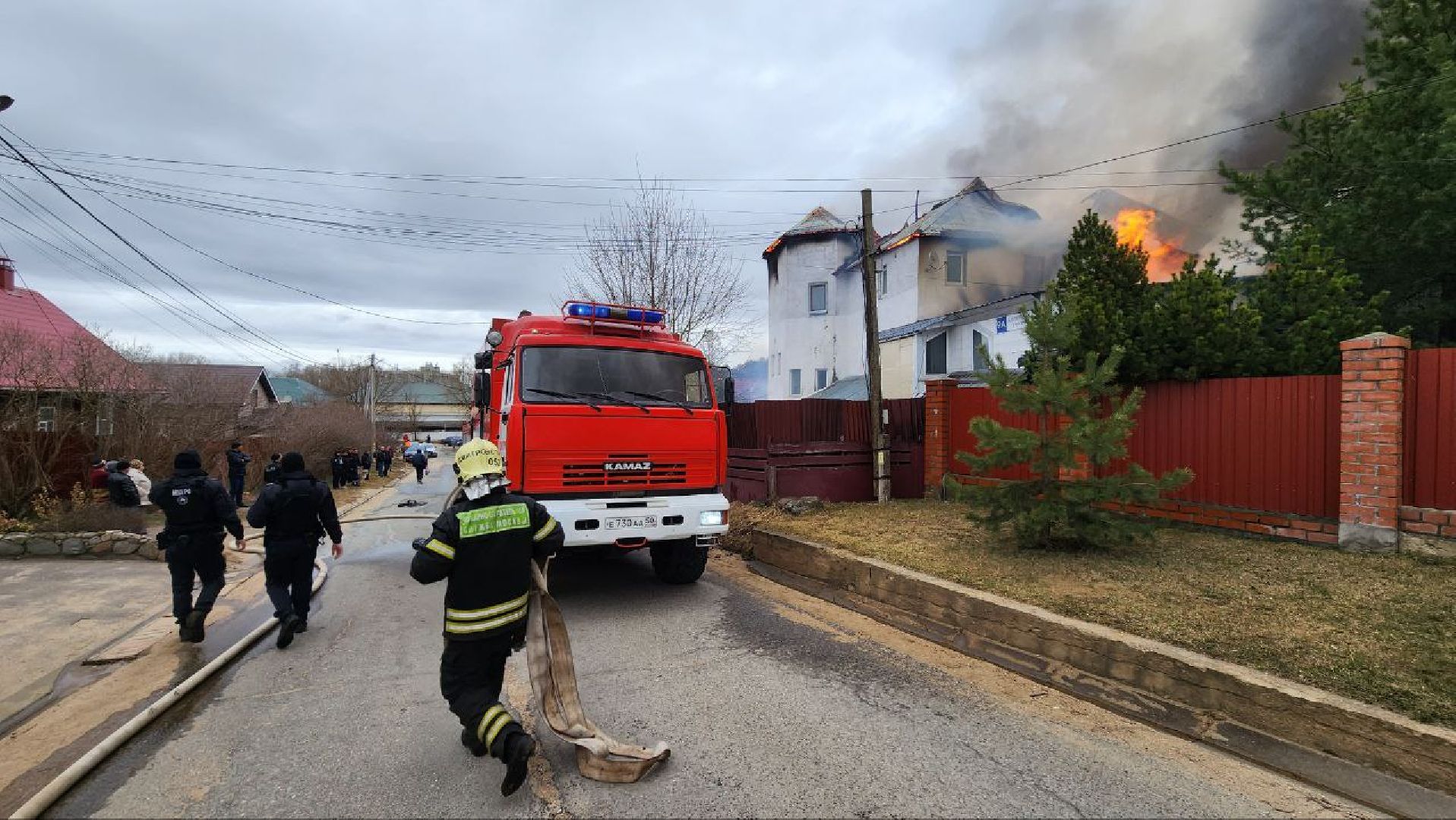 дмитров, пожар, чп на улице аллейная,