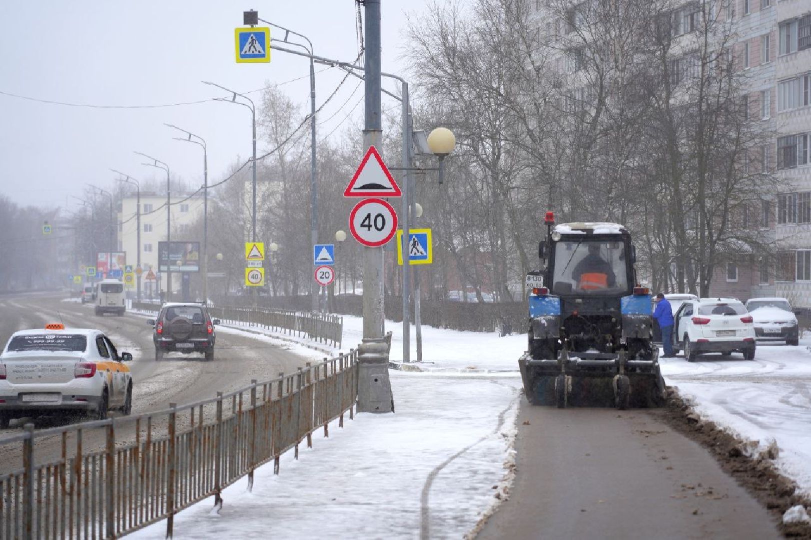 снег, коммунальные службы, сергиев посад, сергиево-посадский городской округ, снег весной,