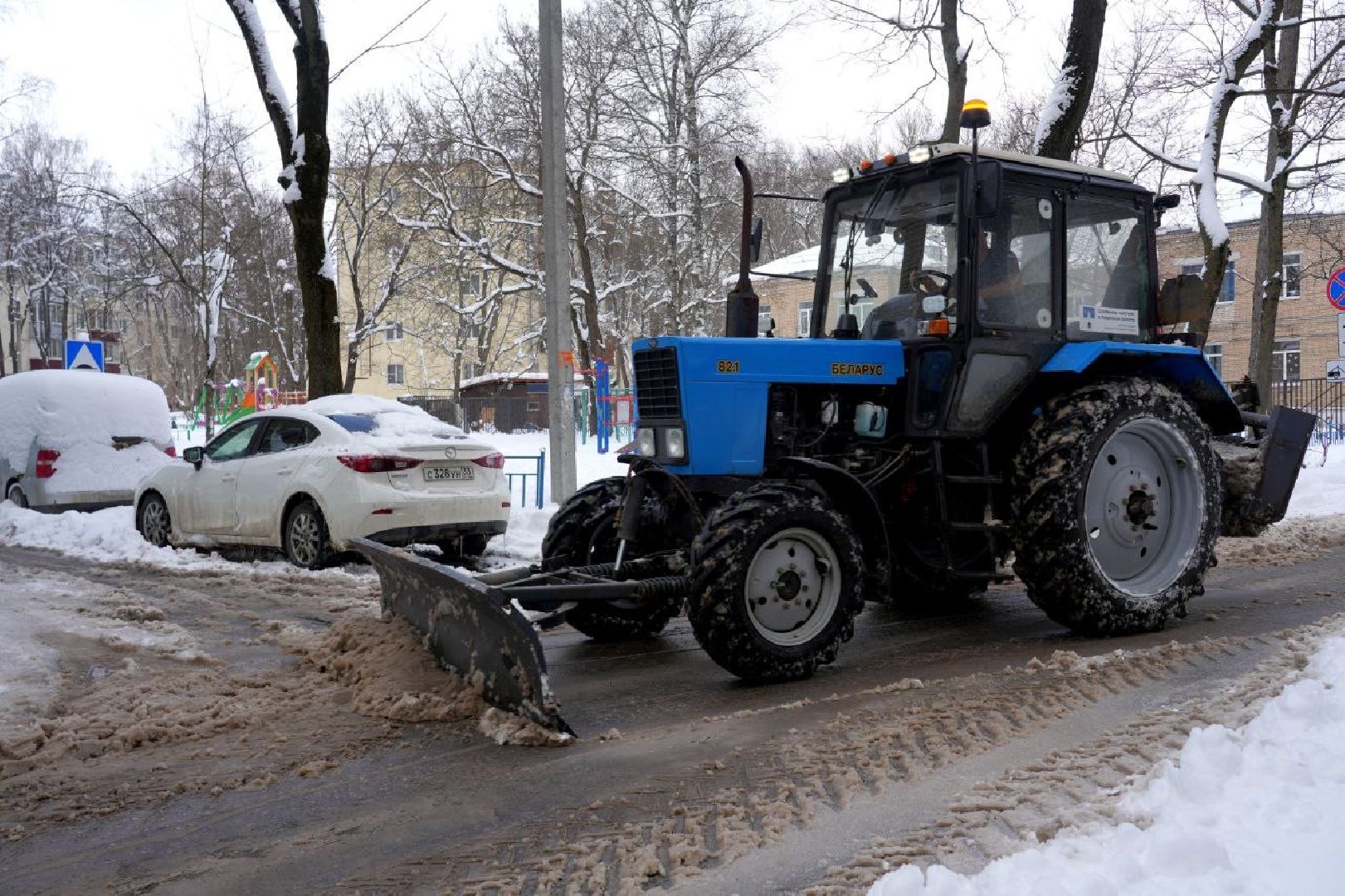 благоустройство, снегопад, сергиев посад, сергиево-посадский городской округ, уборка снега, апрельский снегопад,