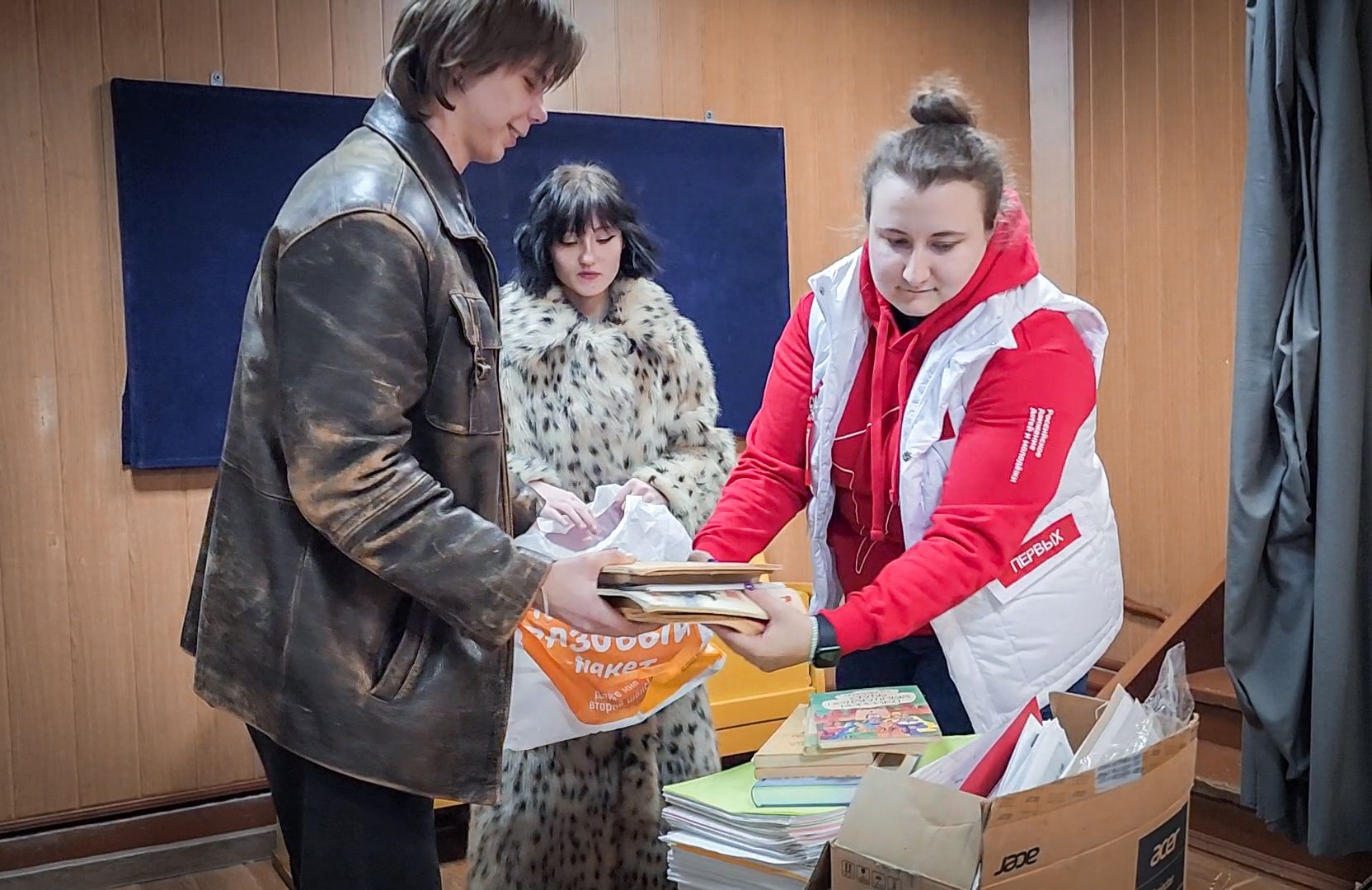 Бронницы, Сбор макулатуры, Экологическая акция, Молодежный центр Алиби,