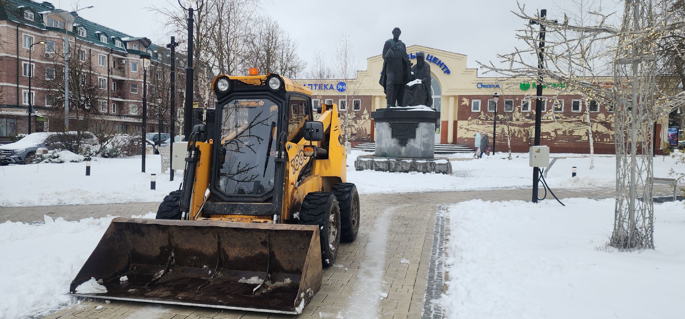 ЖКХ, уборка снега, Коммунальные службы Звенигорода,