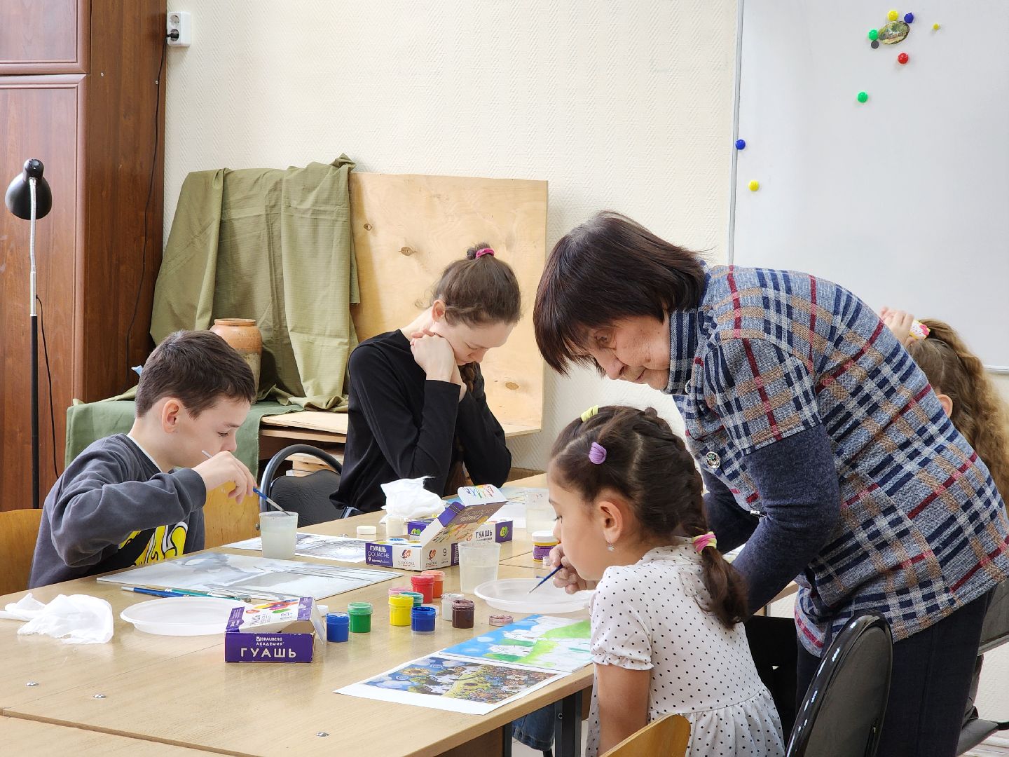 ногинск, жены участников сво, рисование, мастер класс, общество, художник,