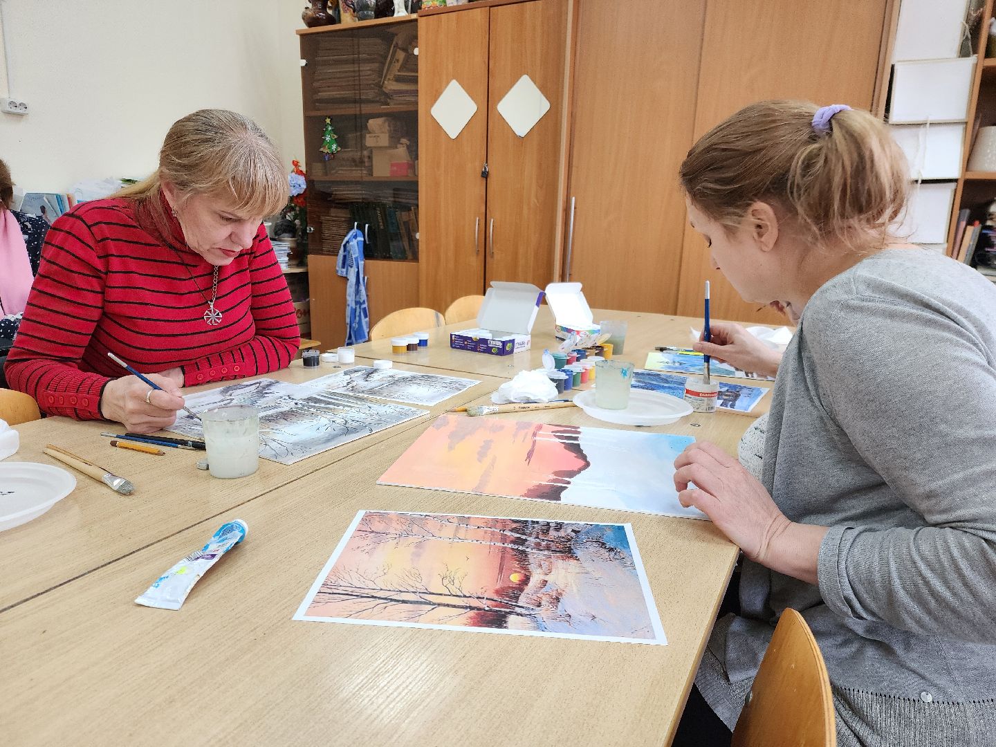 ногинск, жены участников сво, рисование, мастер класс, общество, художник,