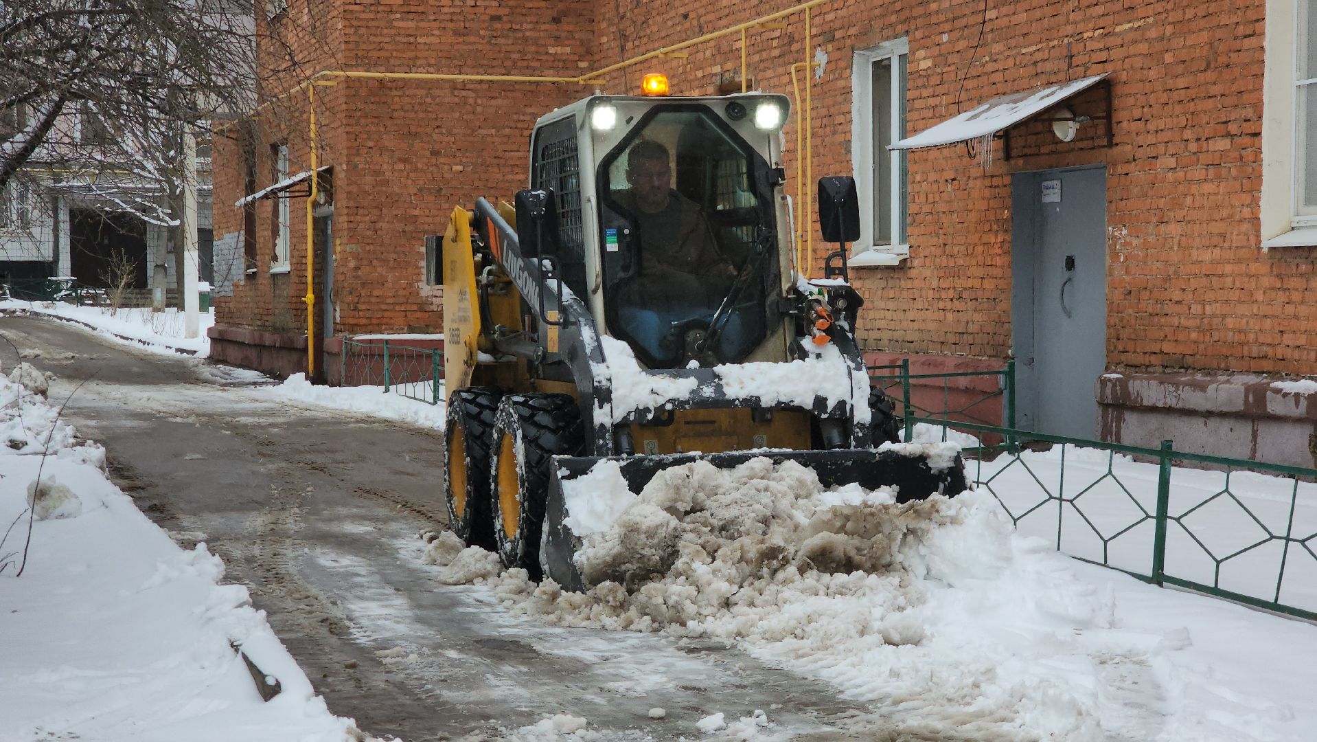 Уборка снега, Лобня, Снег,
