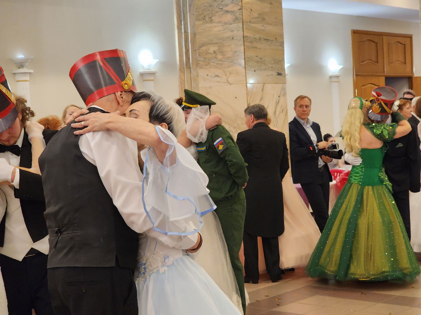 долгопрудный,городской бал, кмц долгопрудный, дк вперед, гусары, золушка,