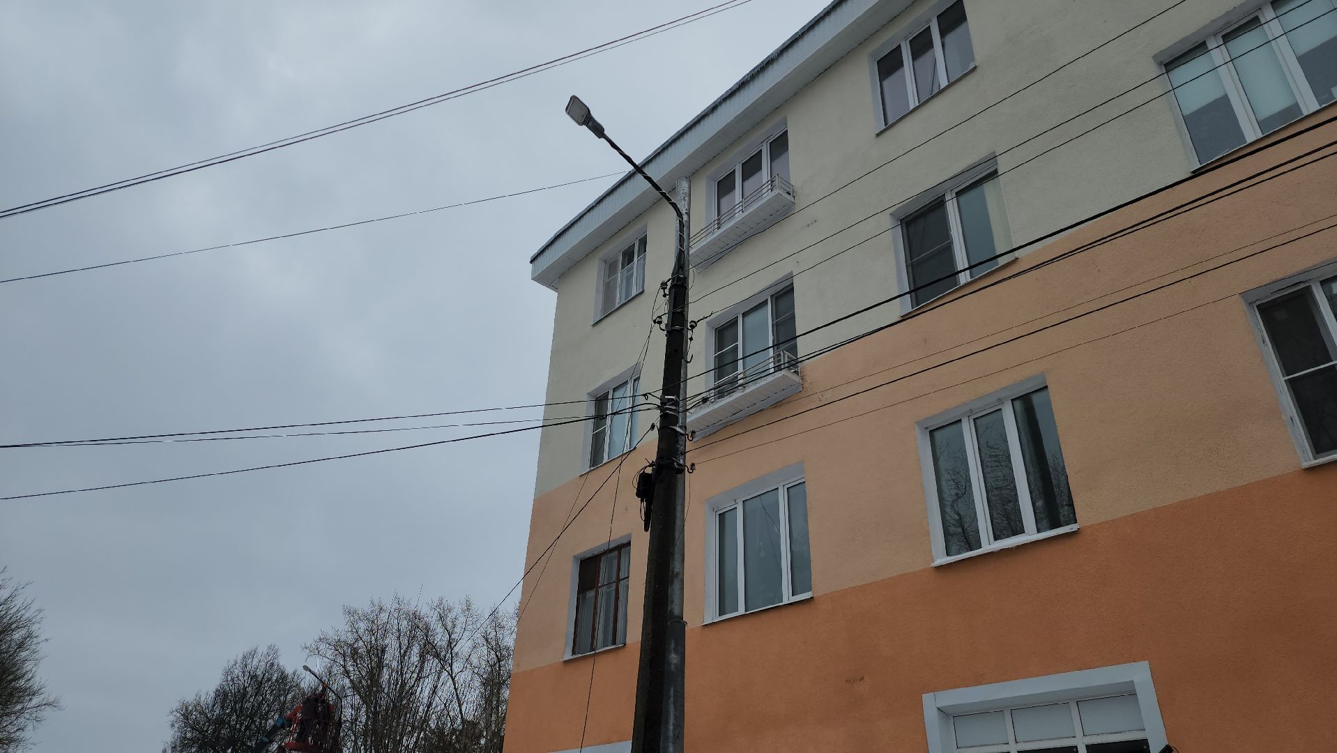 серпухов, улица крюкова, ремонт уличного освещения, жкх,