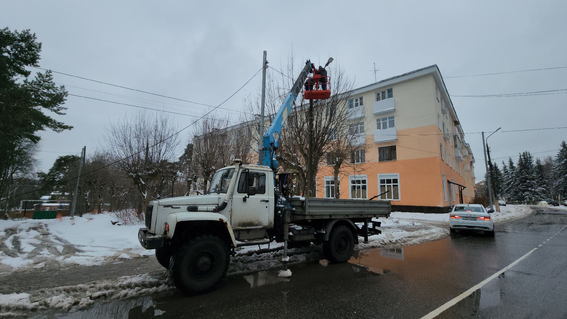 серпухов, улица крюкова, ремонт уличного освещения, жкх,