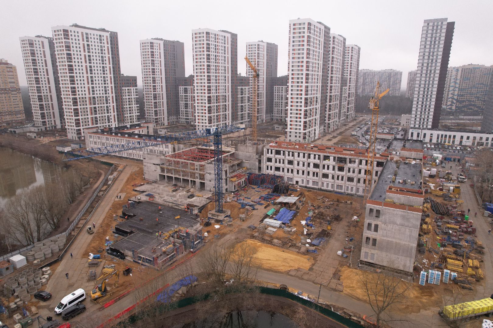 видео с коптера, школа и детский сад в котельниках, строительство в котельниках,