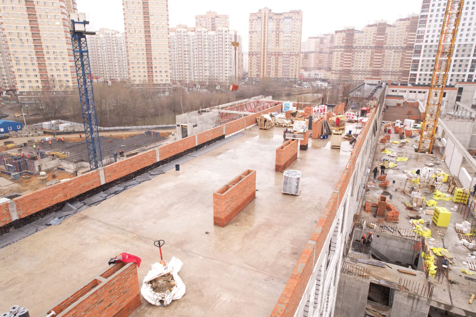 видео с коптера, школа и детский сад в котельниках, строительство в котельниках,