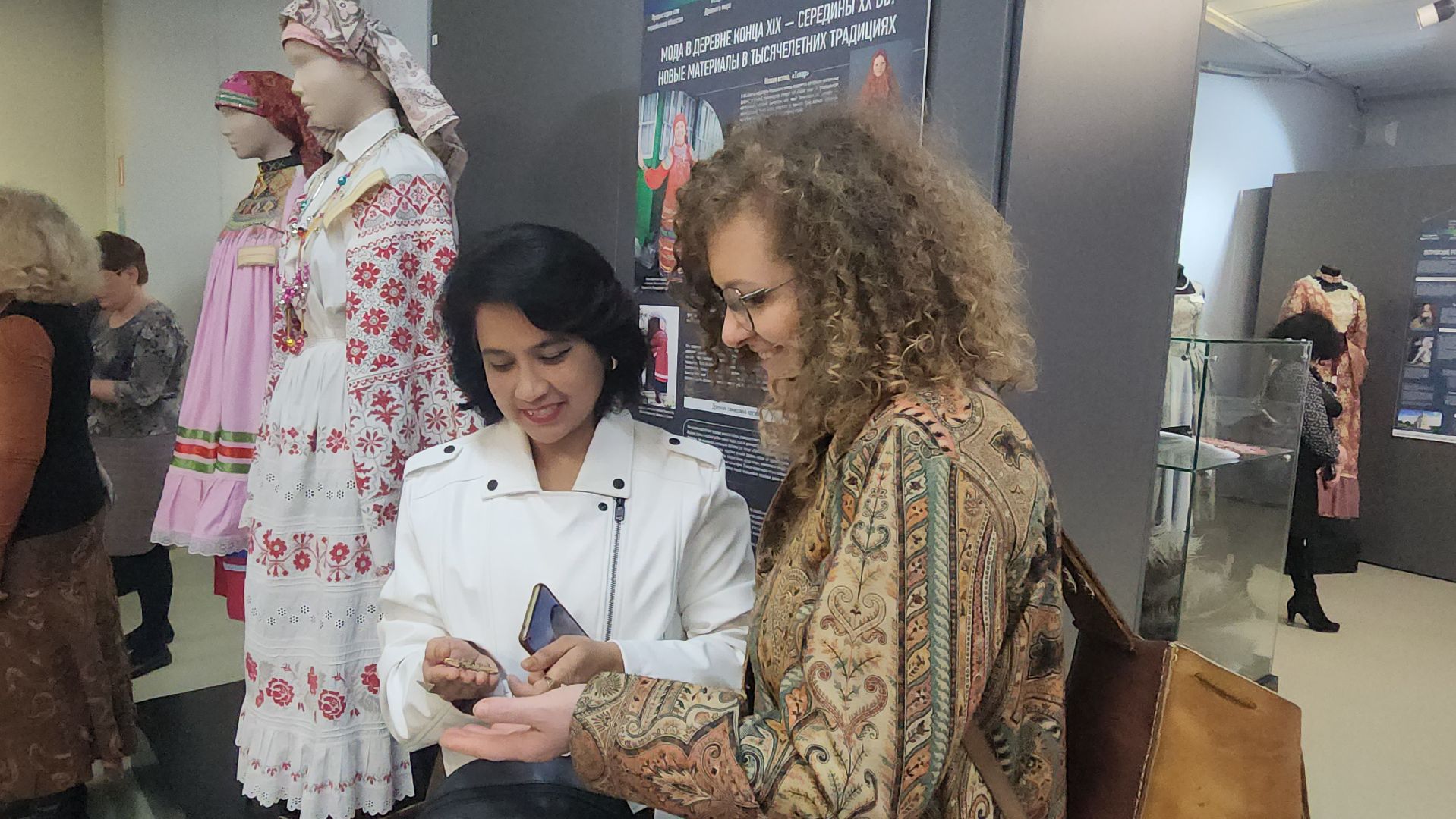 серпухов, подмосковье, индия, турист, культура,