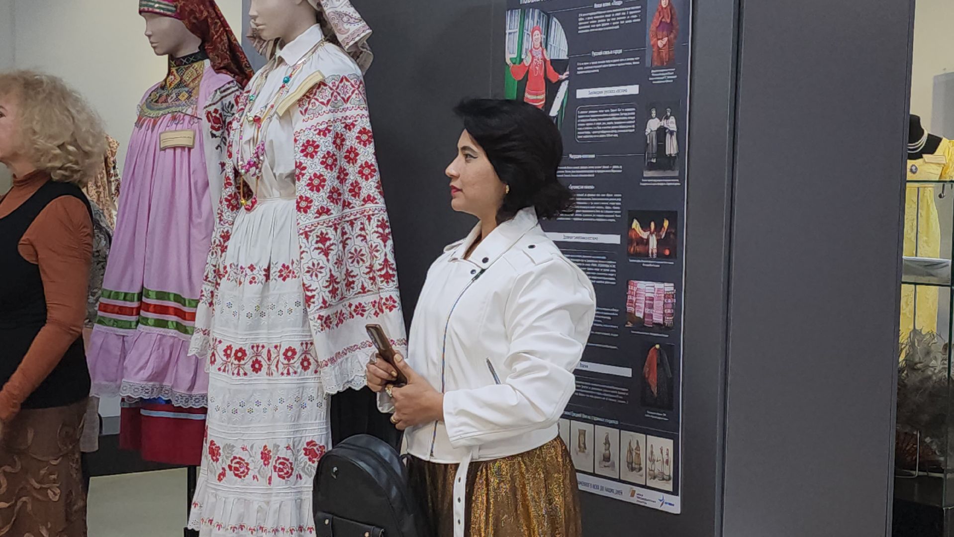 серпухов, подмосковье, индия, турист, культура,