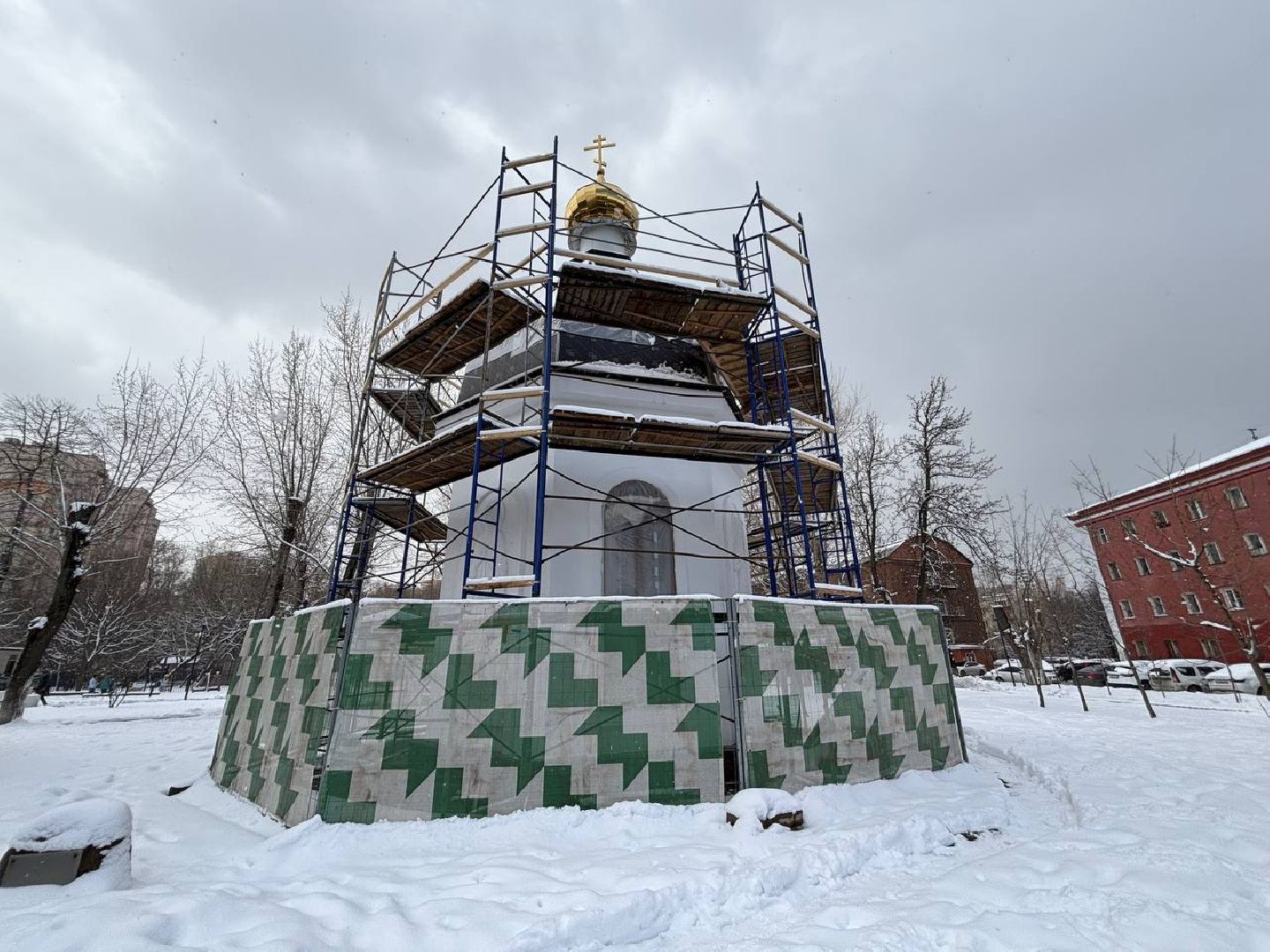 реутов, часовня, реконструкция, лики святых,