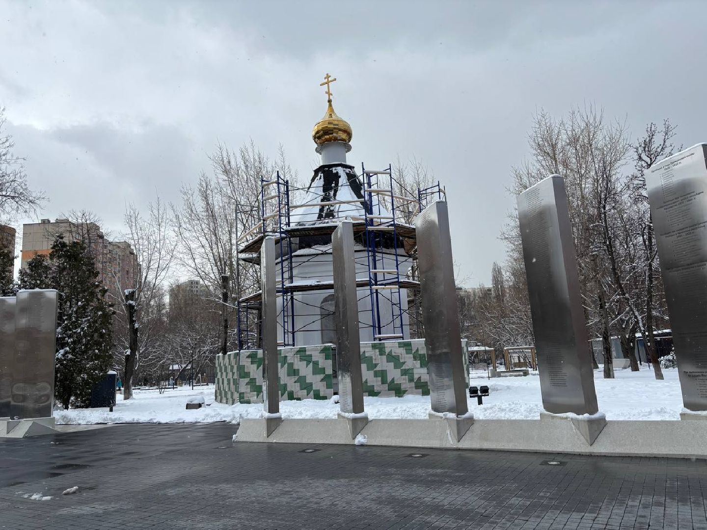 реутов, часовня, реконструкция, лики святых,