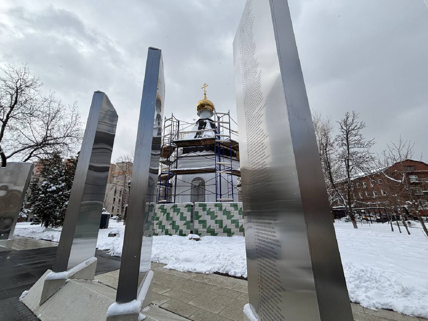 реутов, часовня, реконструкция, лики святых,