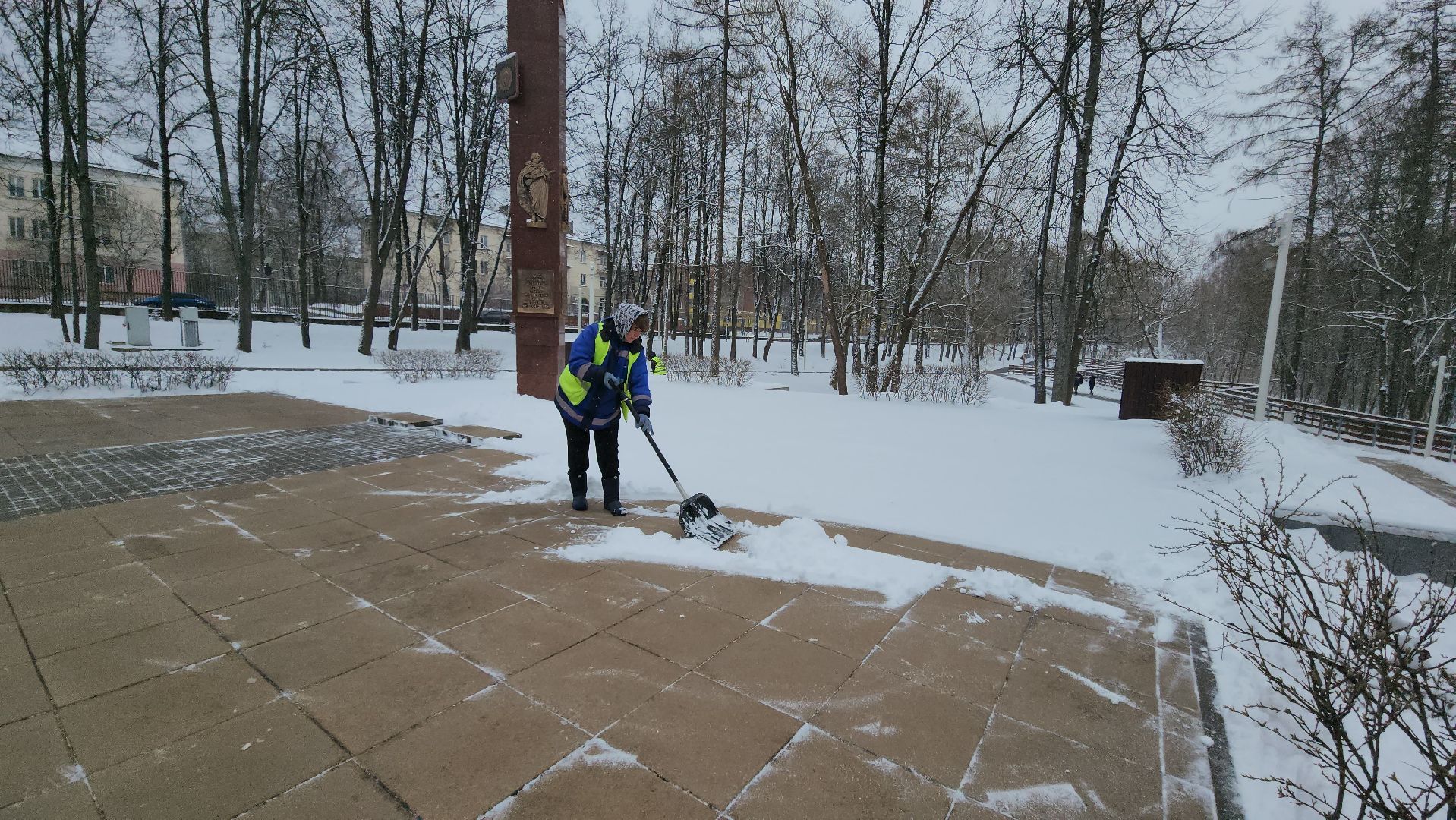 Снег, Истра, уборка снега, Парк,