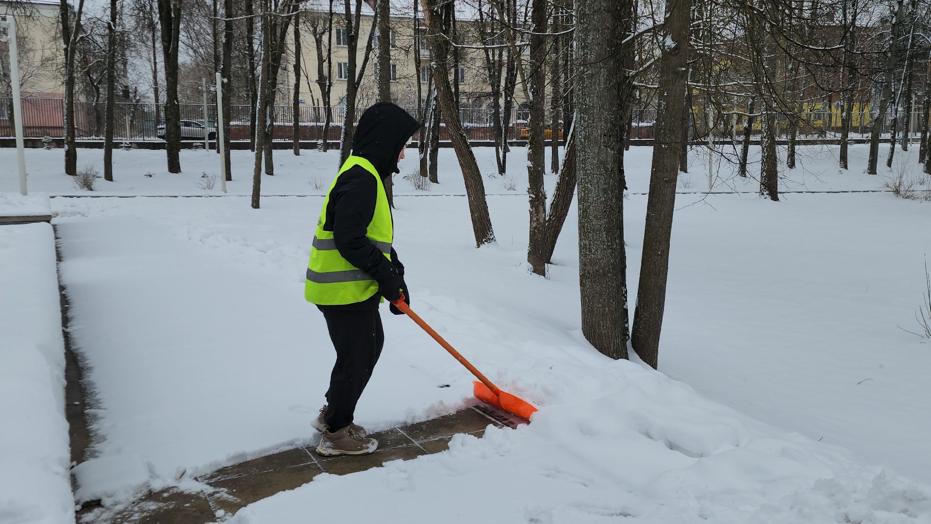 Снег, Истра, уборка снега, Парк,