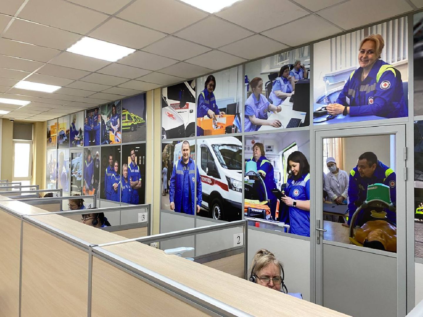 единая диспетчерская служба, операторы скорой помощи, операторы службы спасения,