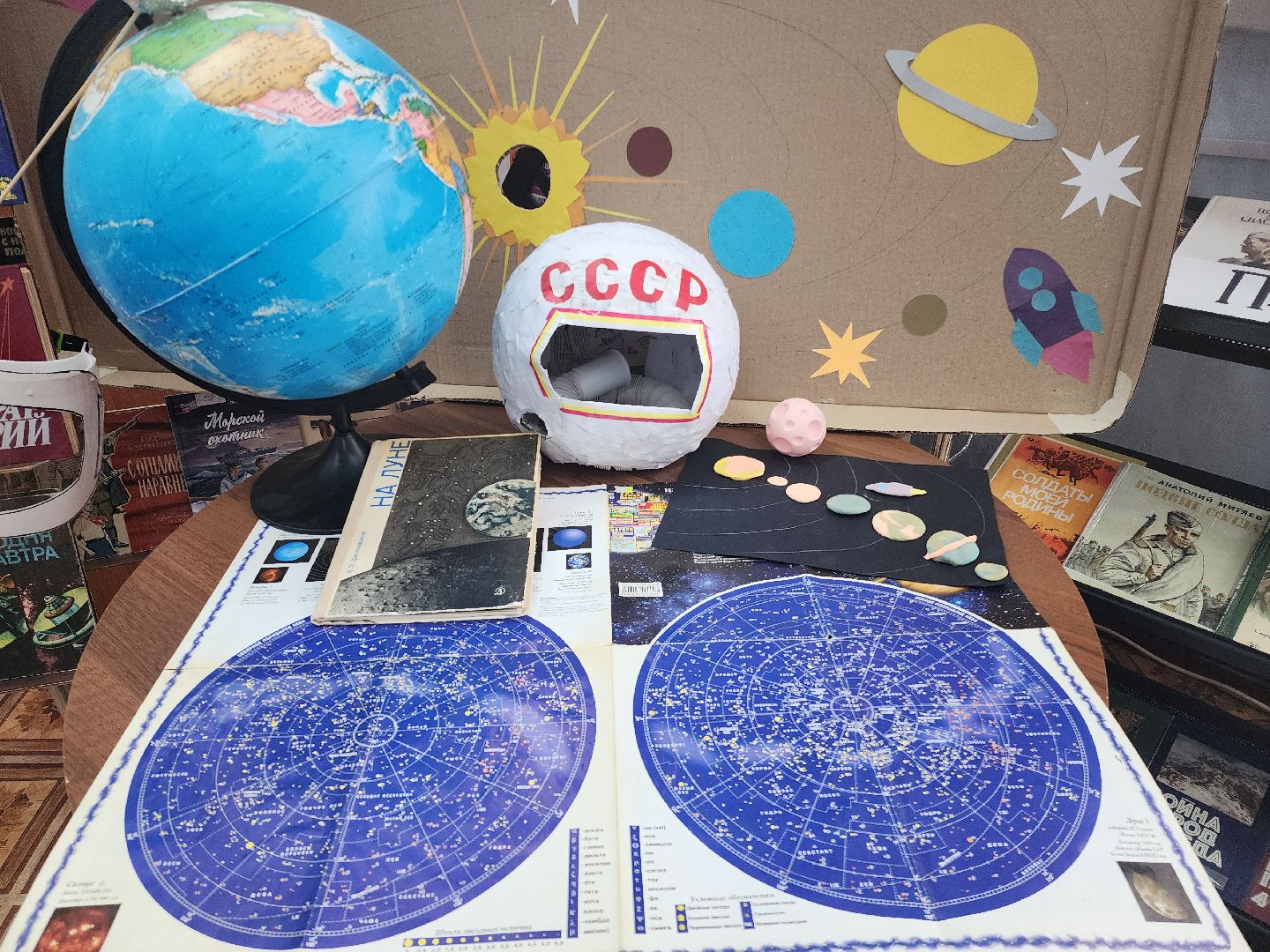 дети, шатура, шатурская детская библиотека, день космонавтики, ракета победы,