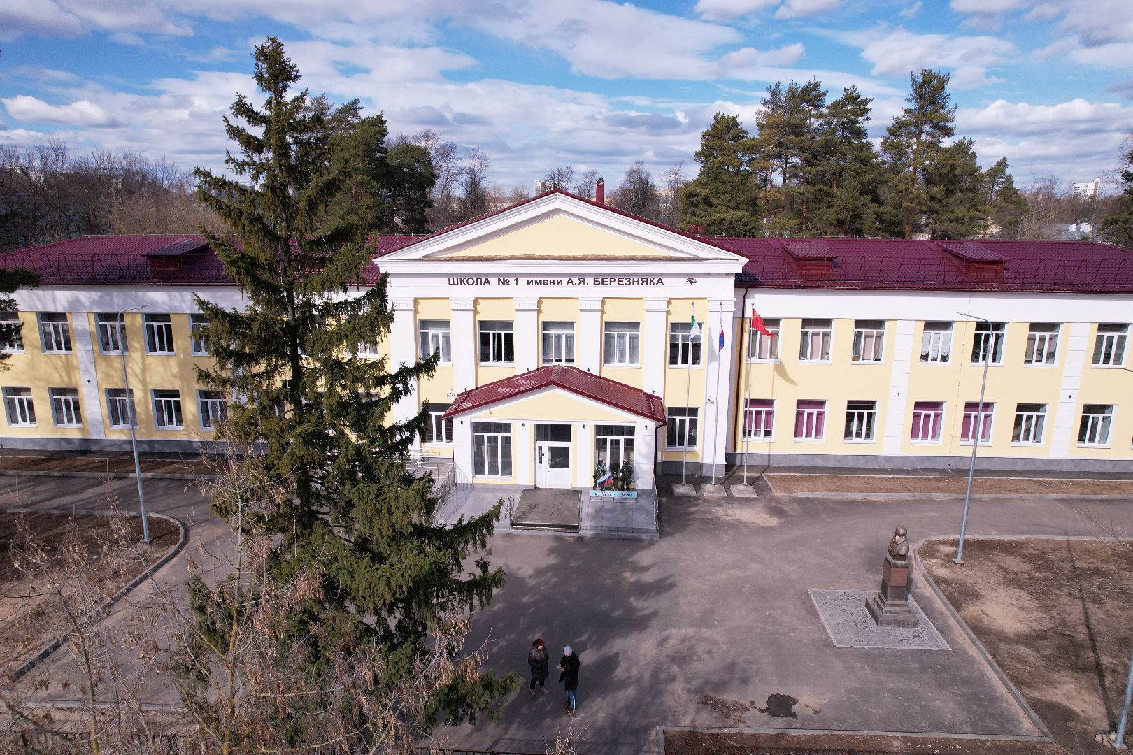 видео с коптера, школа 1 в дубне, капремонт школы в дубне,